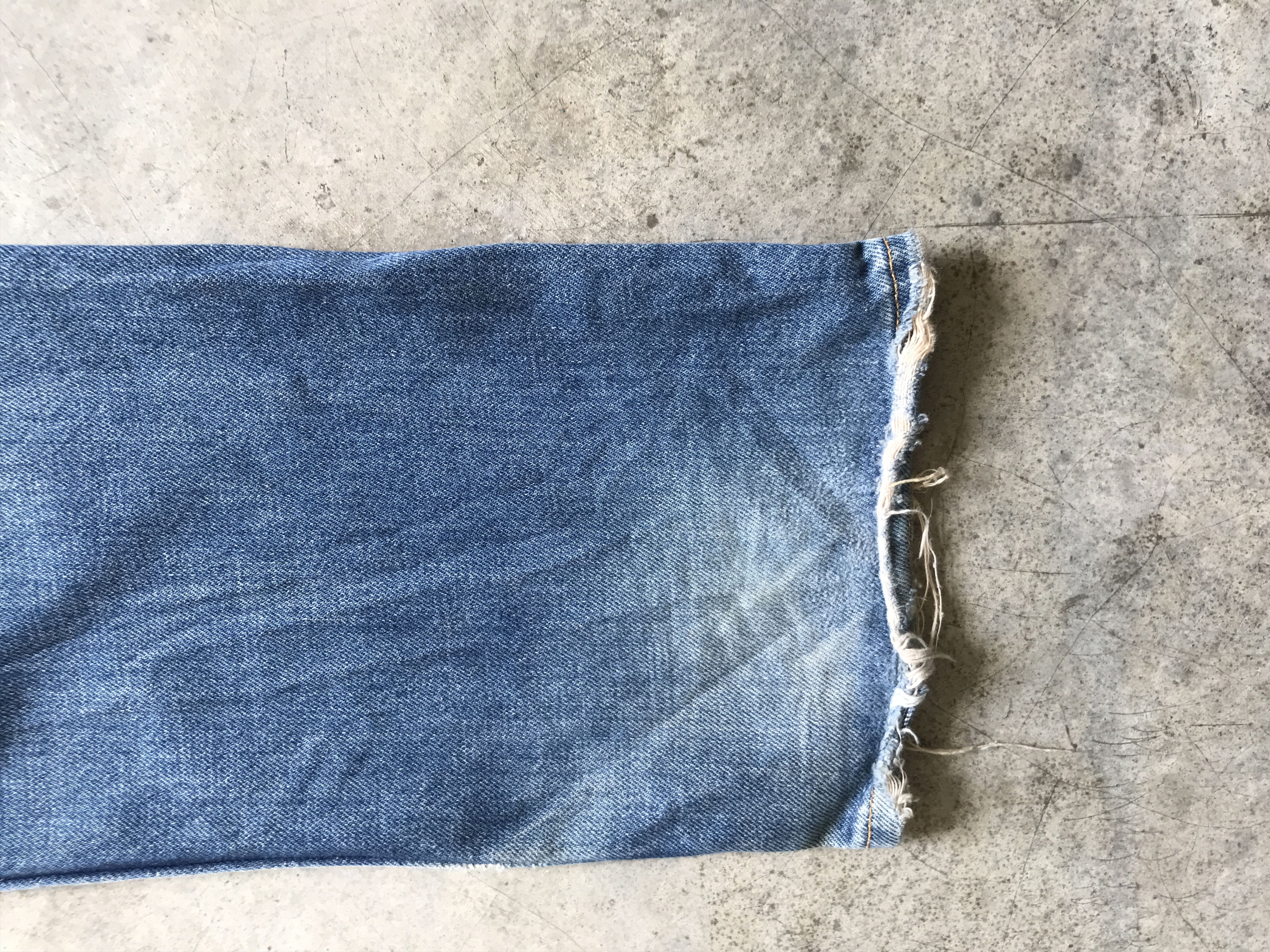 Levi's VLEV68 - Vintage Levis 501 Medium Wash Jeans Size US 29 - 14 Thumbnail