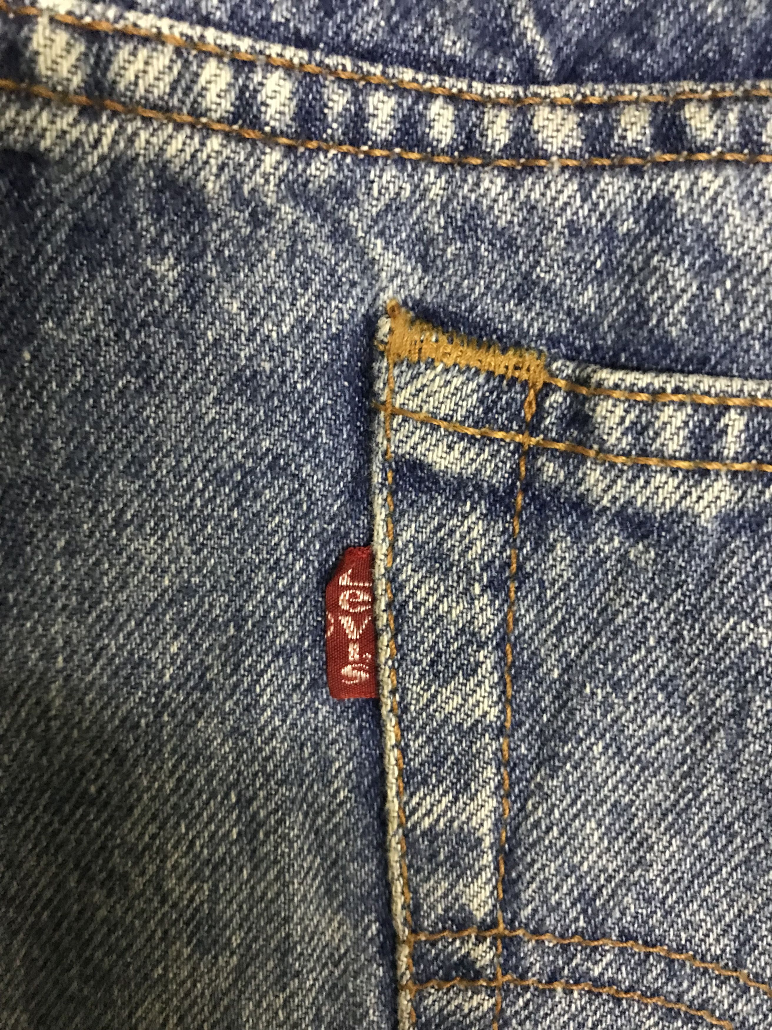 Levi's VLEV122-Vtg Levis 505 Medium Wash Distressed Jeans Size US 37 - 12 Thumbnail