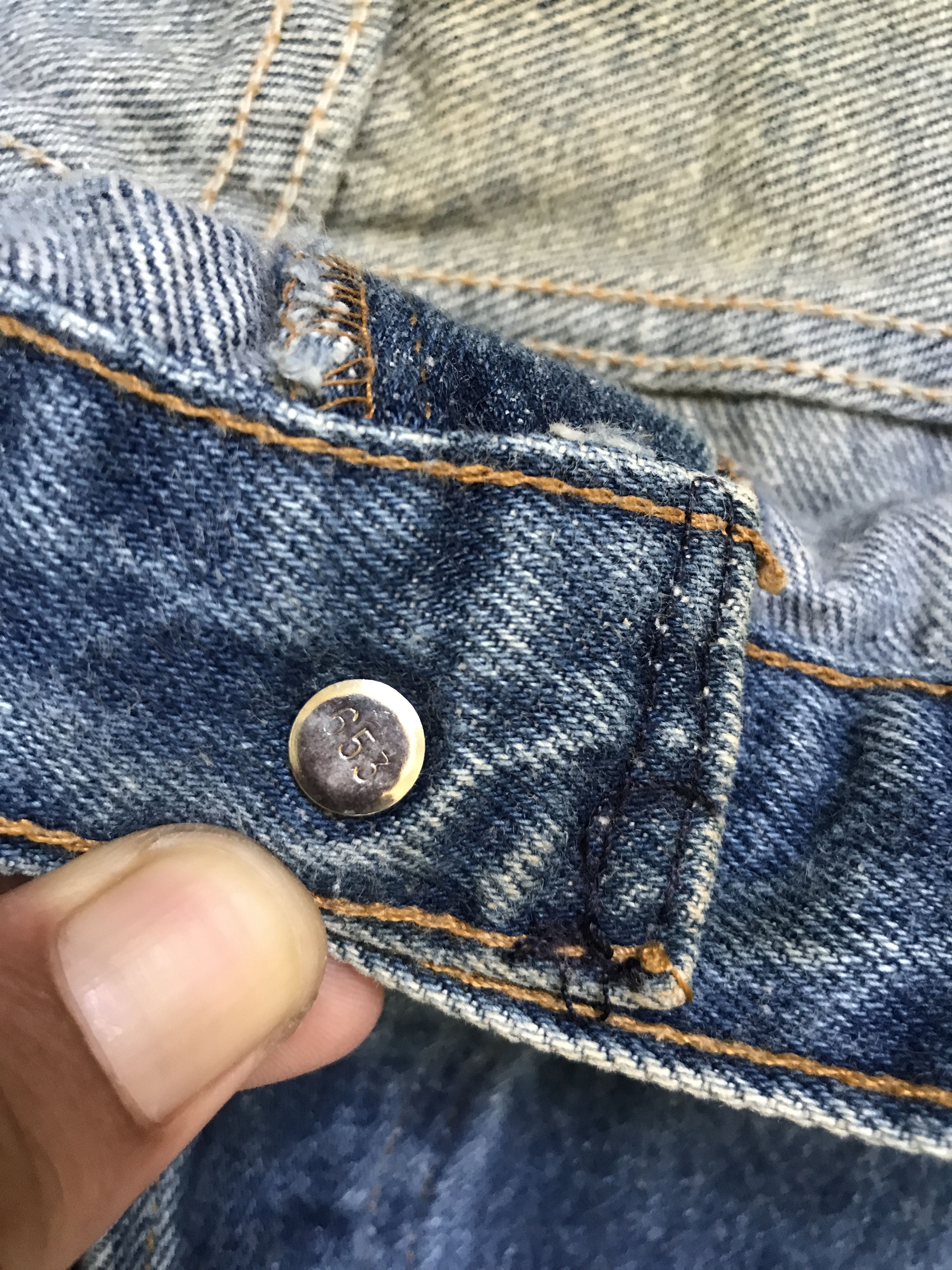 Levi's VLEV46 - Vintage 90s Levis 501 Distressed Denim Size US 32 / EU 48 - 10 Thumbnail