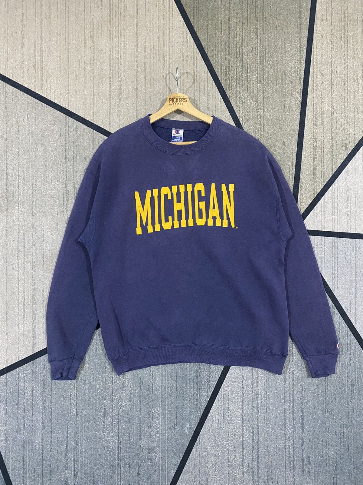 Champion Vintage 90s Champion Michigan Spellout Pullover Navy Large Size US L / EU 52-54 / 3 - 1 Thumbnail