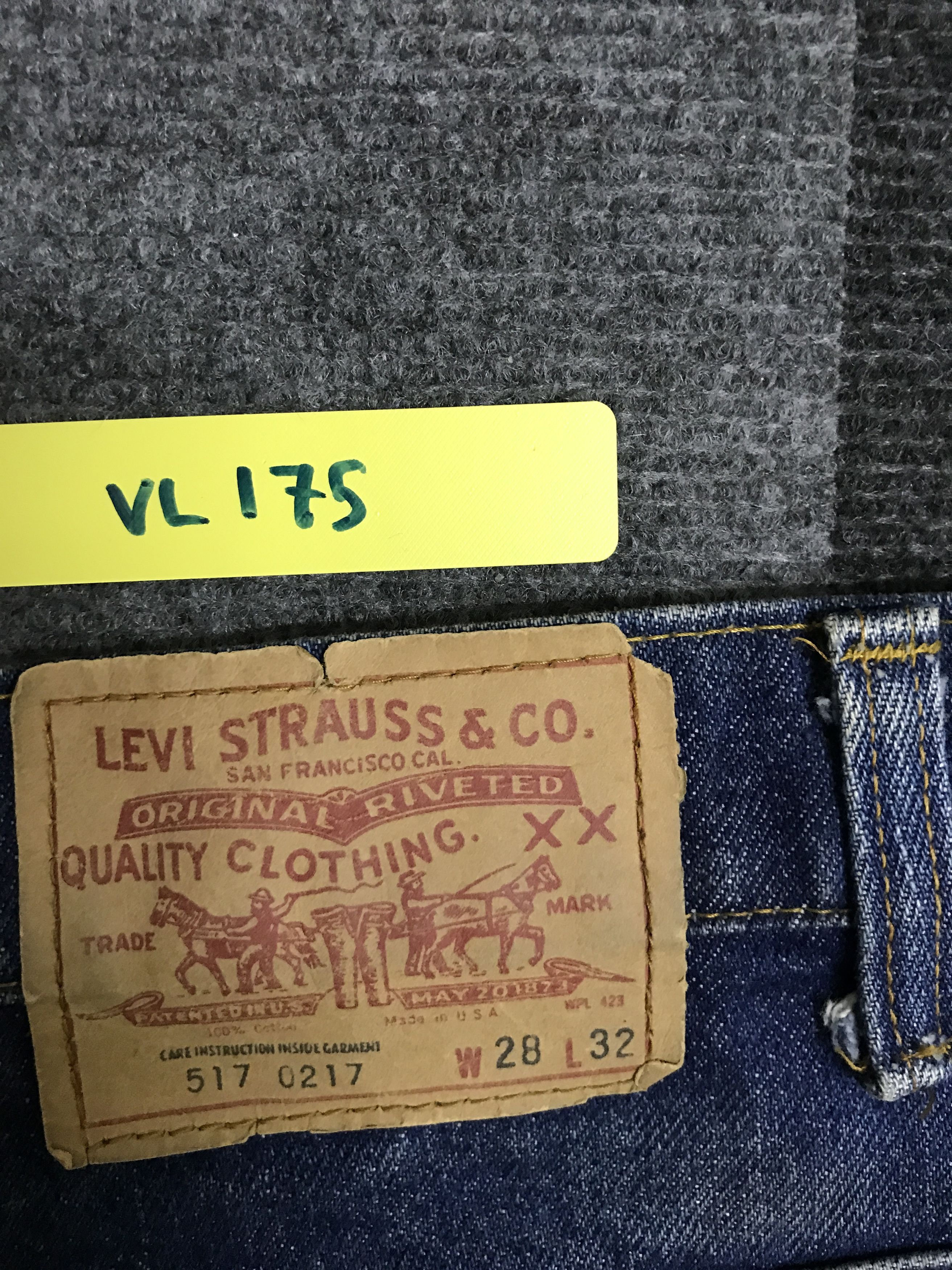 Levi's VL175- Vtg Levis 517 Flare Blue Wash Jeans Size US 27 - 14 Thumbnail