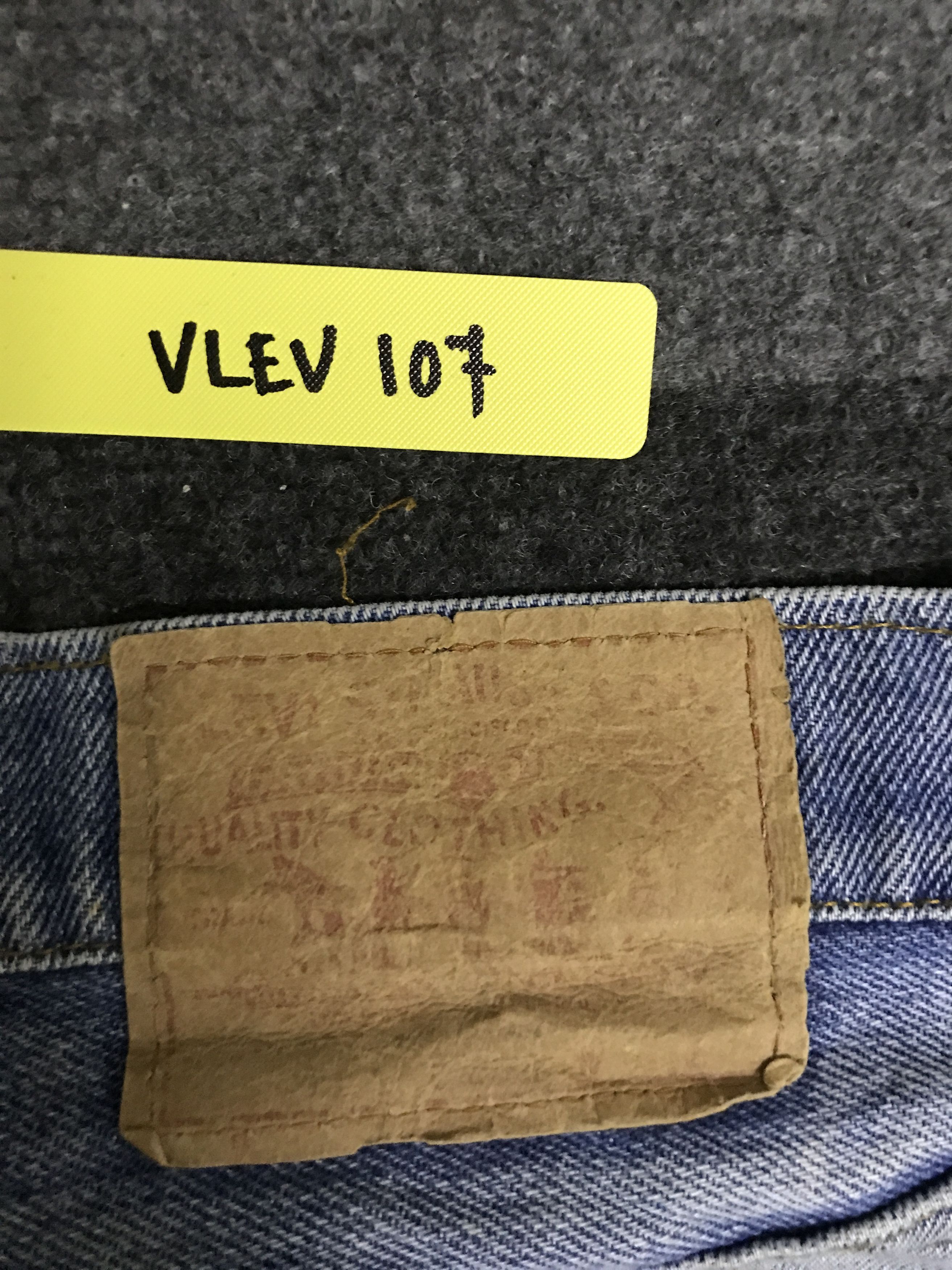 Levi's VLEV107 Vintage Levis 505 Medium Wash Jeans Size US 30 / EU 46 - 17 Thumbnail