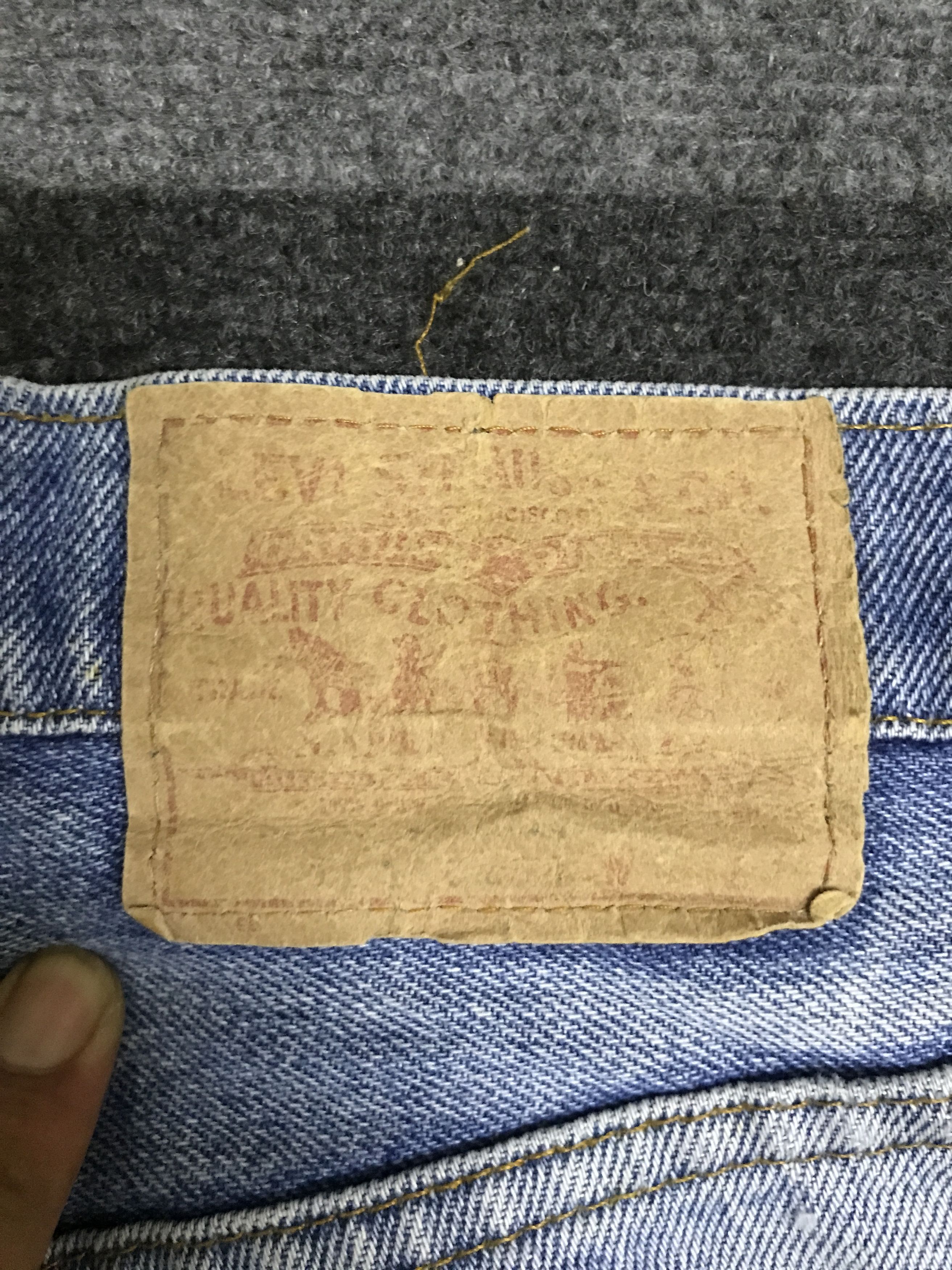 Levi's VLEV107 Vintage Levis 505 Medium Wash Jeans Size US 30 / EU 46 - 13 Thumbnail
