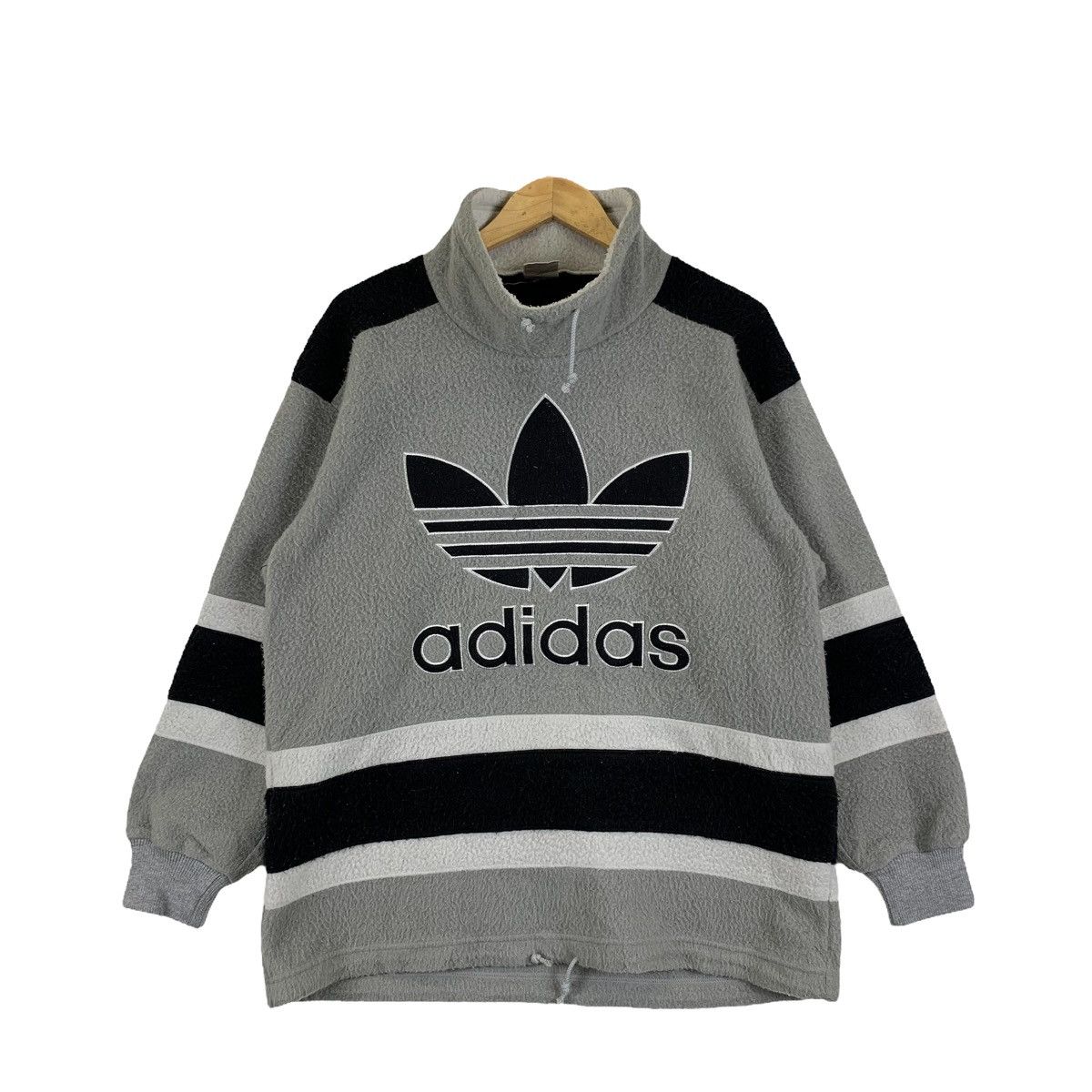 Adidas × Vintage Vintage ADIDAS Trefoil Sports Embroidery Fleece Sweatshirt Size US L / EU 52-54 / 3 - 1 Thumbnail