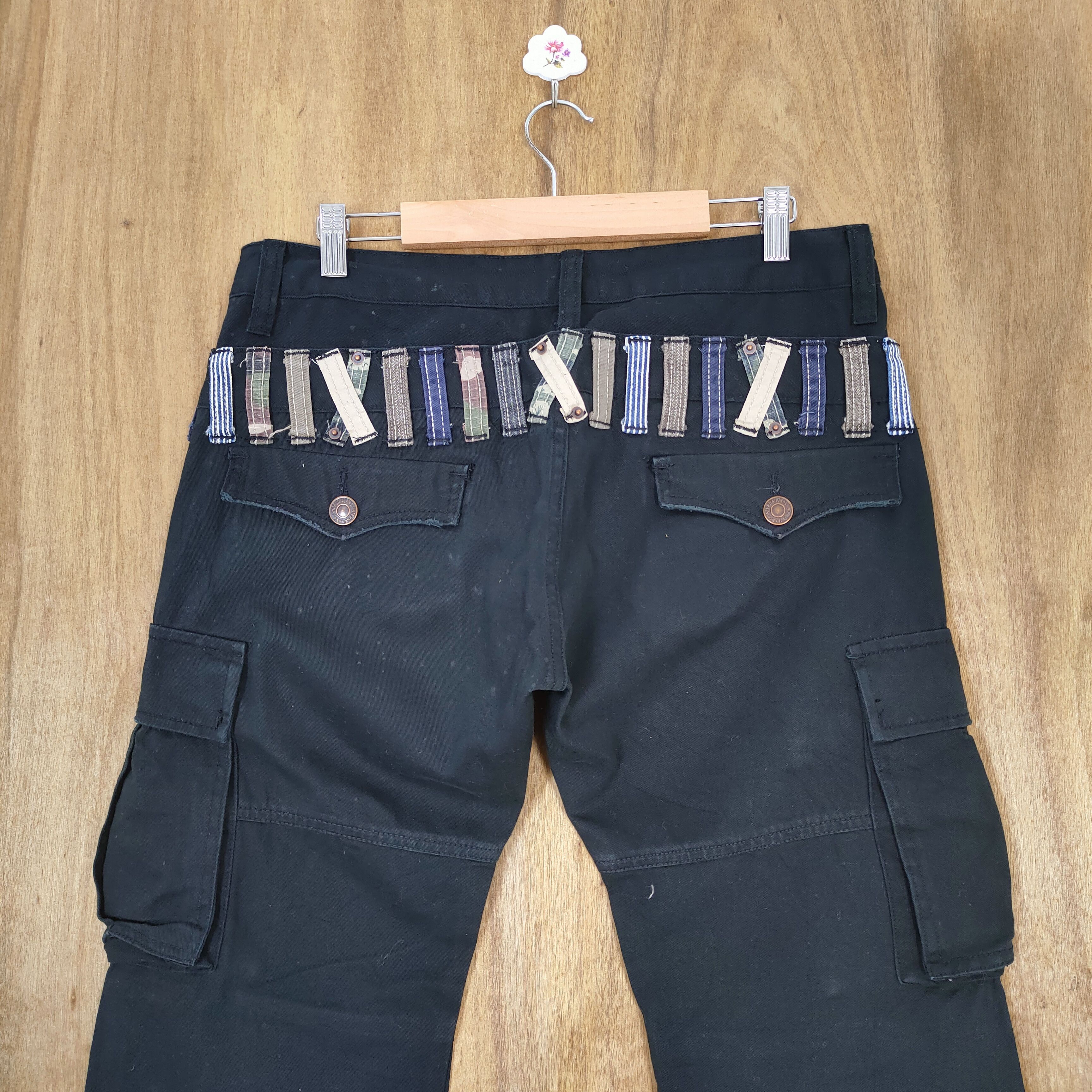 Japanese Brand #1 DOMINATED DOUBLE WAIST BLACK CARGO PANTS Size US 32 / EU 48 - 9 Thumbnail