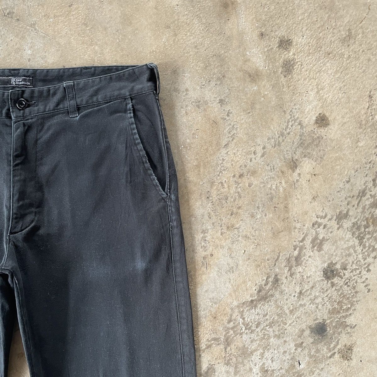 Japanese Brand Vintage Real Standard Japan Faded Black Trouser Casual Pants Size US 32 / EU 48 - 5 Thumbnail
