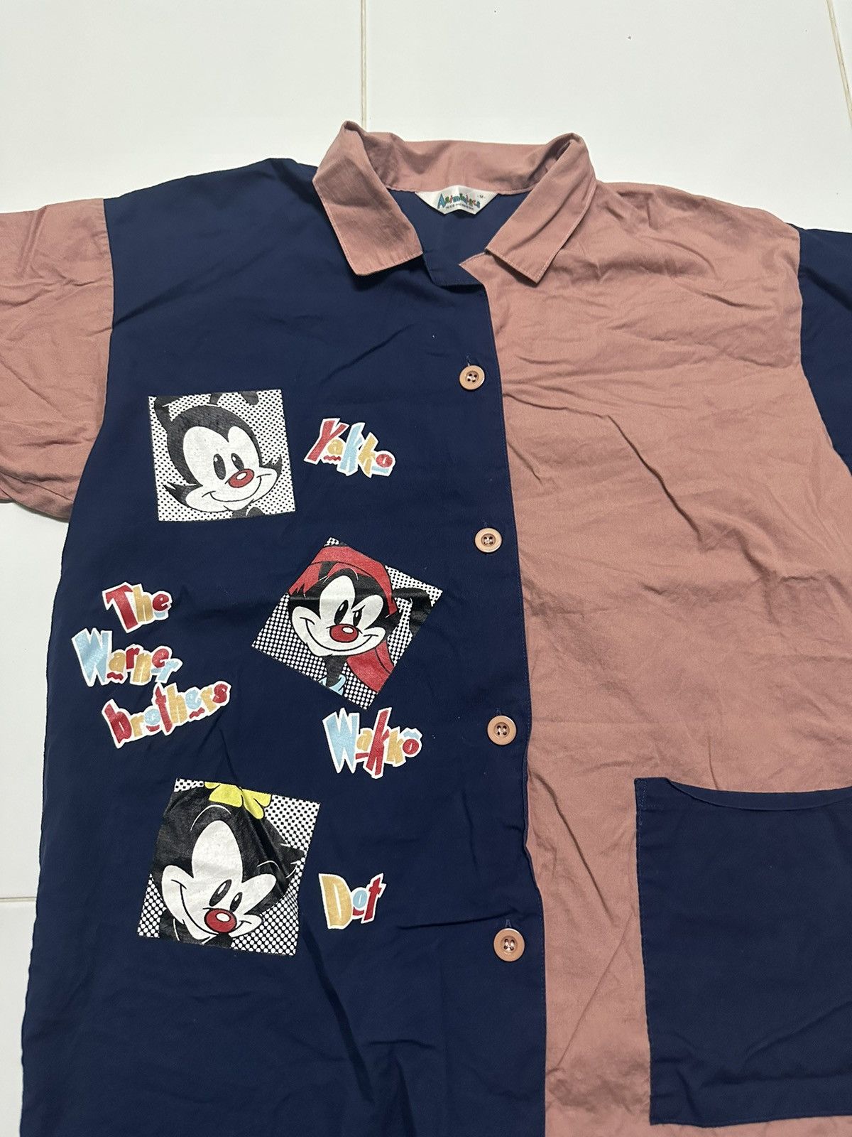 Vintage The animaniac family album shirts Size US M / EU 48-50 / 2 - 4 Thumbnail