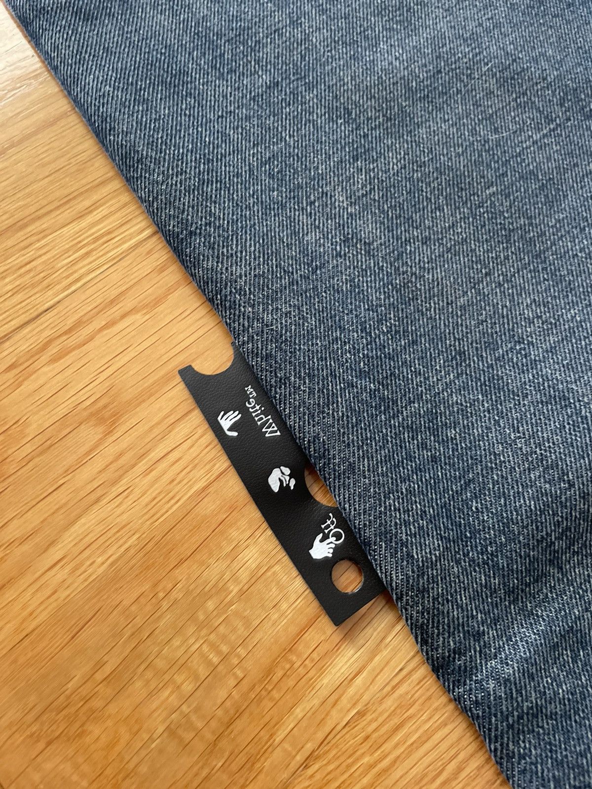 Off-White Off-White c/o Virgil Abloh SS21 Hand Off Stack Cutout Jeans Size US 36 / EU 52 - 7 Thumbnail