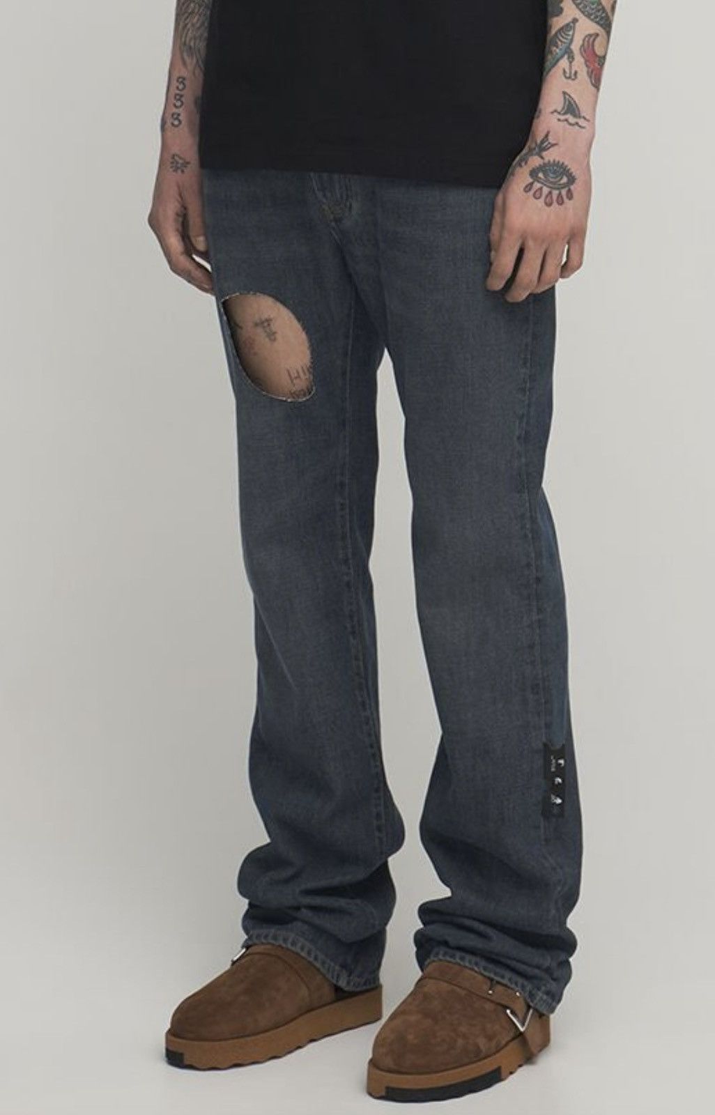 Off-White Off-White c/o Virgil Abloh SS21 Hand Off Stack Cutout Jeans Size US 36 / EU 52 - 1 Thumbnail