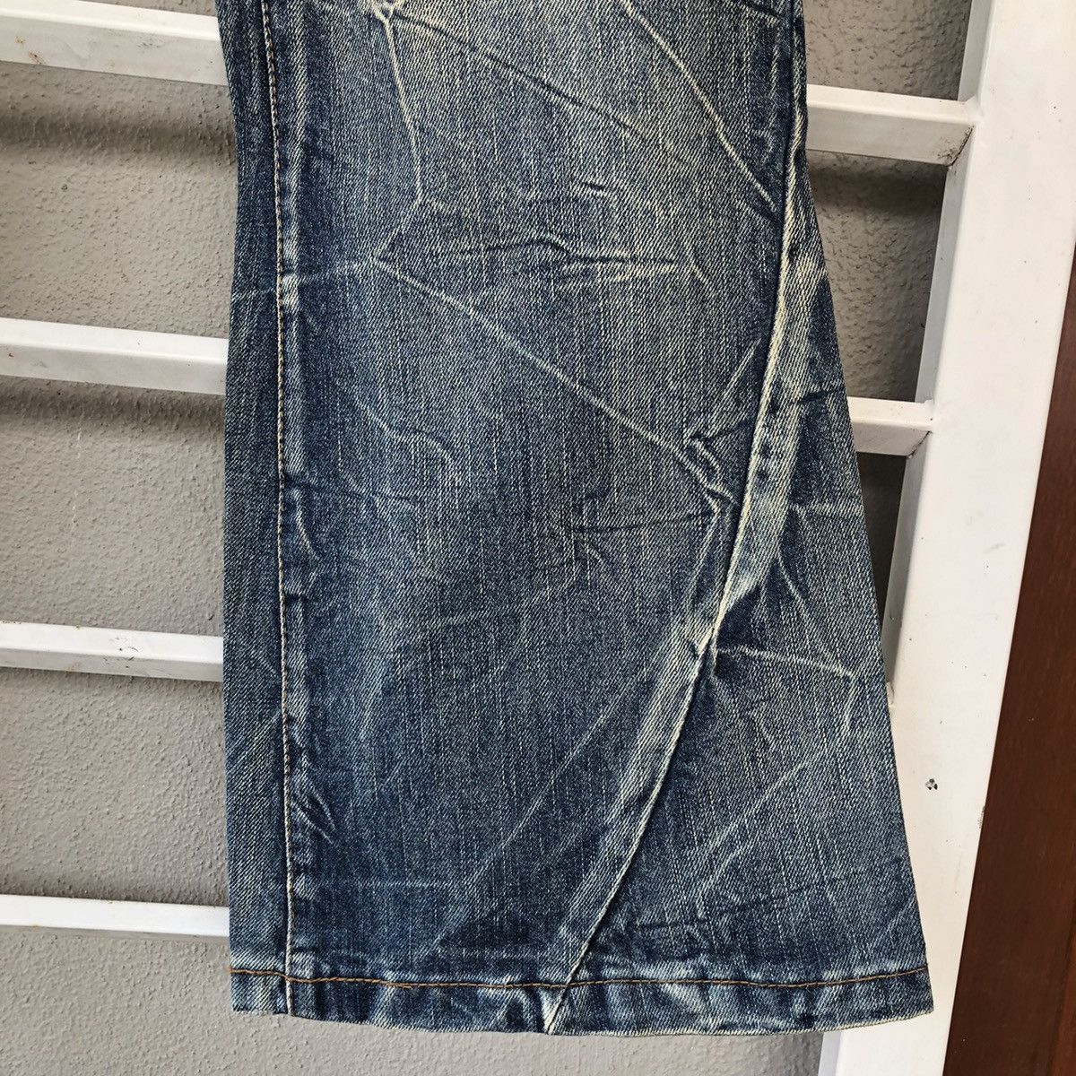 Japanese Brand KUI distressed flared denim bell bottom Size US 34 / EU 50 - 4 Thumbnail
