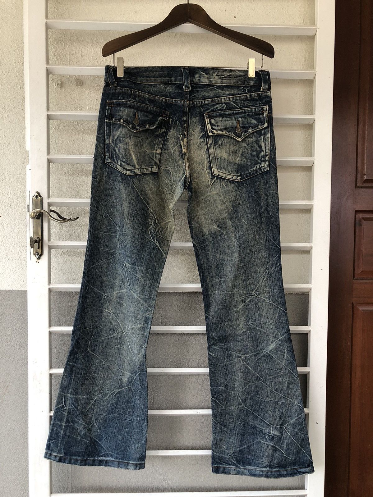 Japanese Brand KUI distressed flared denim bell bottom Size US 34 / EU 50 - 12 Thumbnail