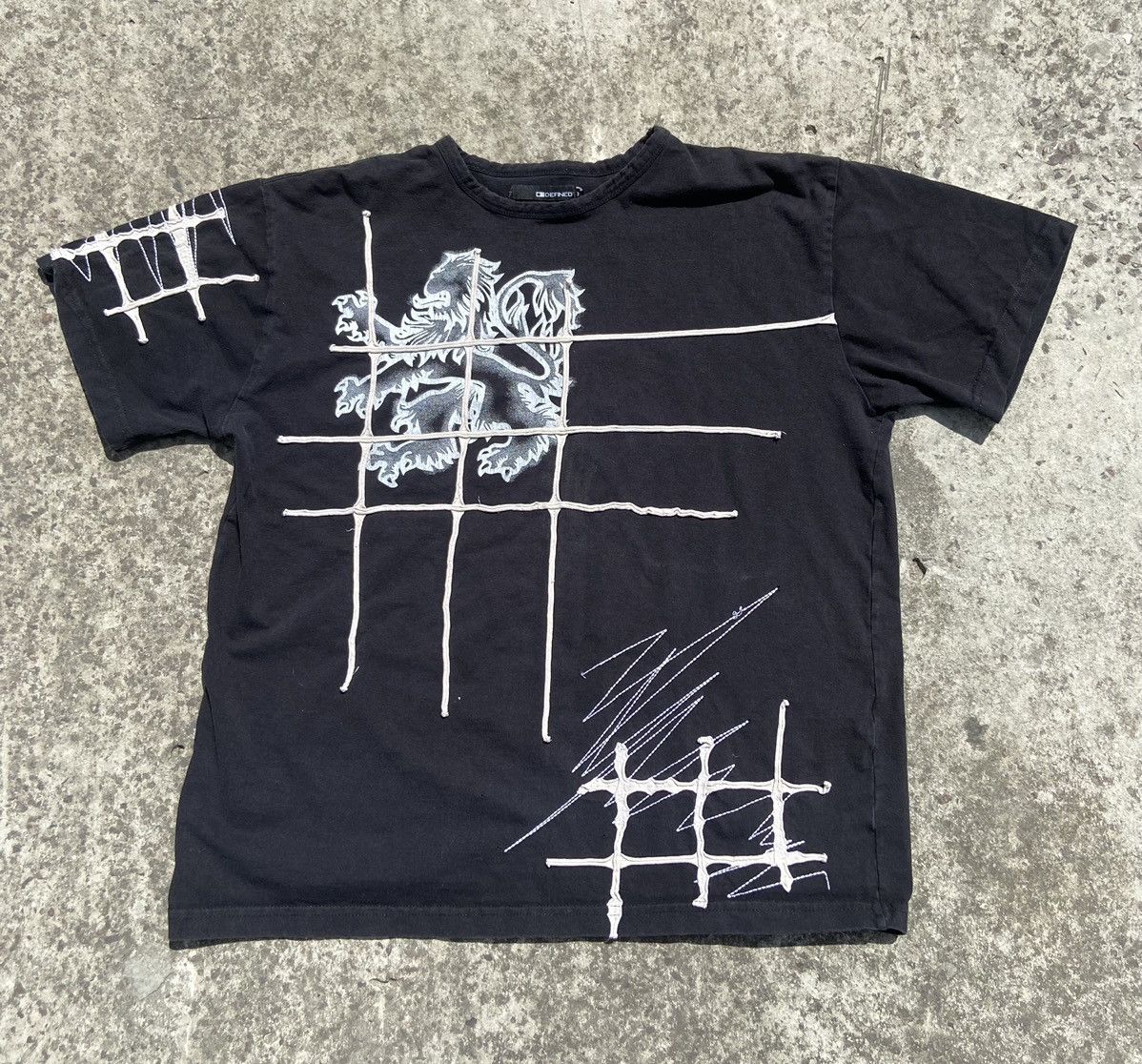 Japanese Brand Y2K vintage t-shirt avant garden style rare casual hype logo Size US XL / EU 56 / 4 - 1 Thumbnail
