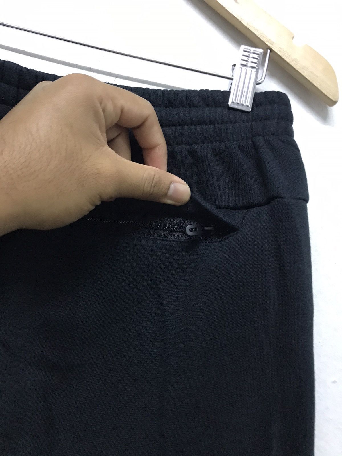 Nike Vintage Nike Small Swoosh Winter Sweatpants Size US 33 - 11 Thumbnail
