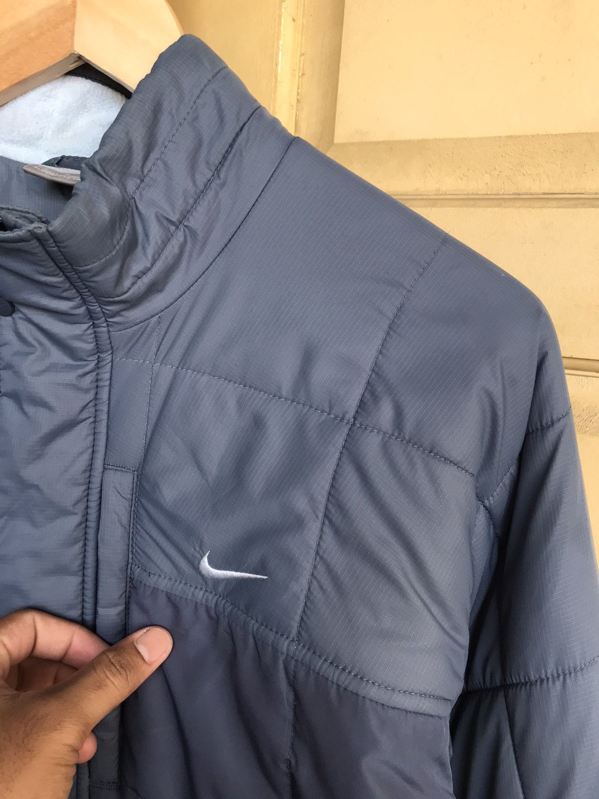 Nike Vintage Y2K Nike Small Swoosh Light Puffer Jacket Size US L / EU 52-54 / 3 - 6 Thumbnail