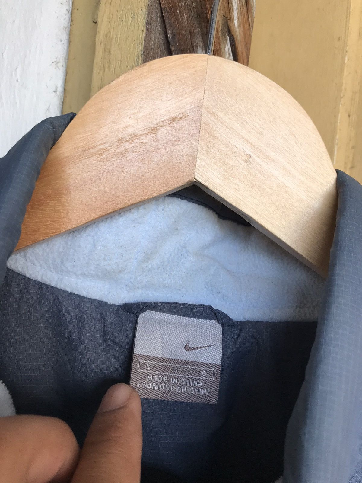Nike Vintage Y2K Nike Small Swoosh Light Puffer Jacket Size US L / EU 52-54 / 3 - 9 Thumbnail