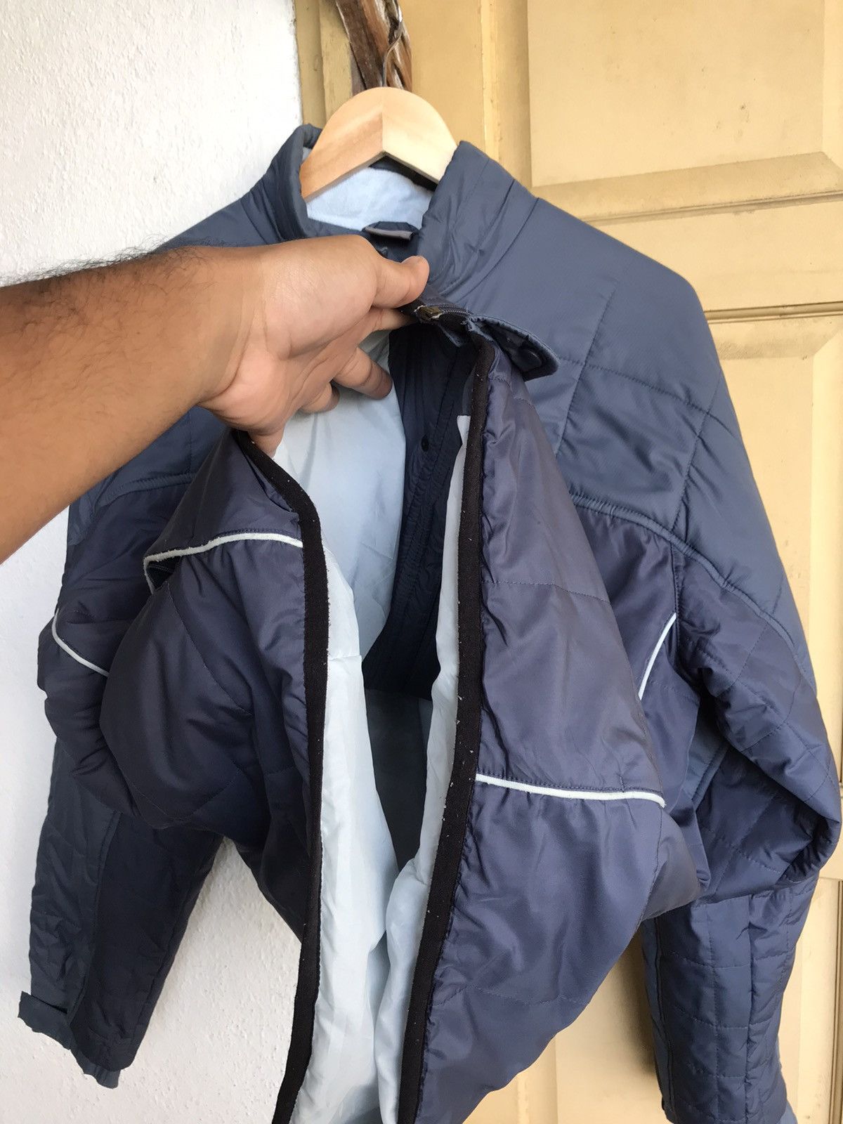 Nike Vintage Y2K Nike Small Swoosh Light Puffer Jacket Size US L / EU 52-54 / 3 - 15 Thumbnail