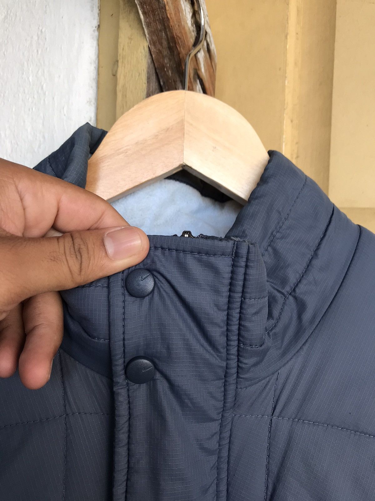 Nike Vintage Y2K Nike Small Swoosh Light Puffer Jacket Size US L / EU 52-54 / 3 - 7 Thumbnail