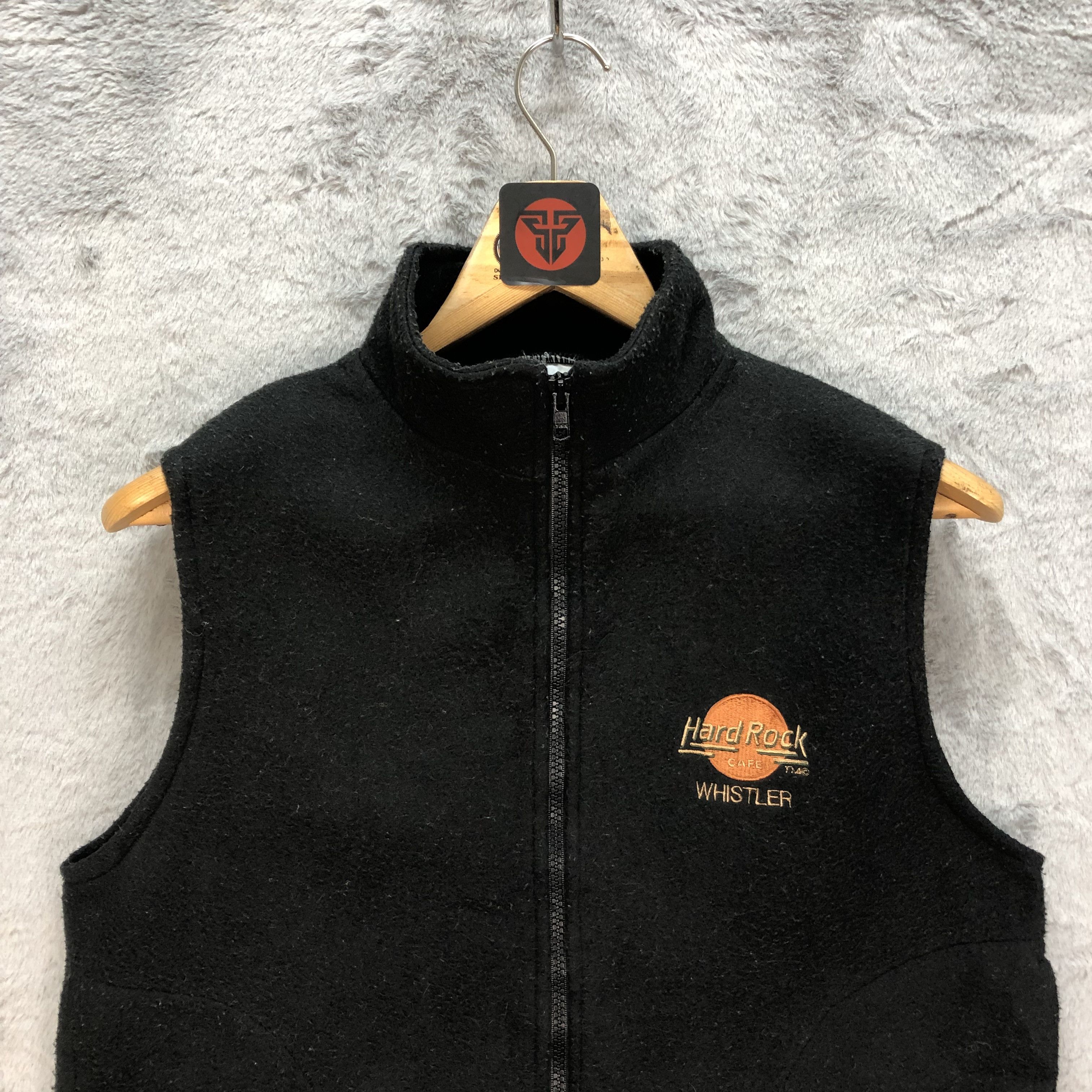 Hard Rock Cafe Vintage Hard Rock Cafe Canada Embroidery Fleece Vest 6169-51 Size US M / EU 48-50 / 2 - 4 Thumbnail