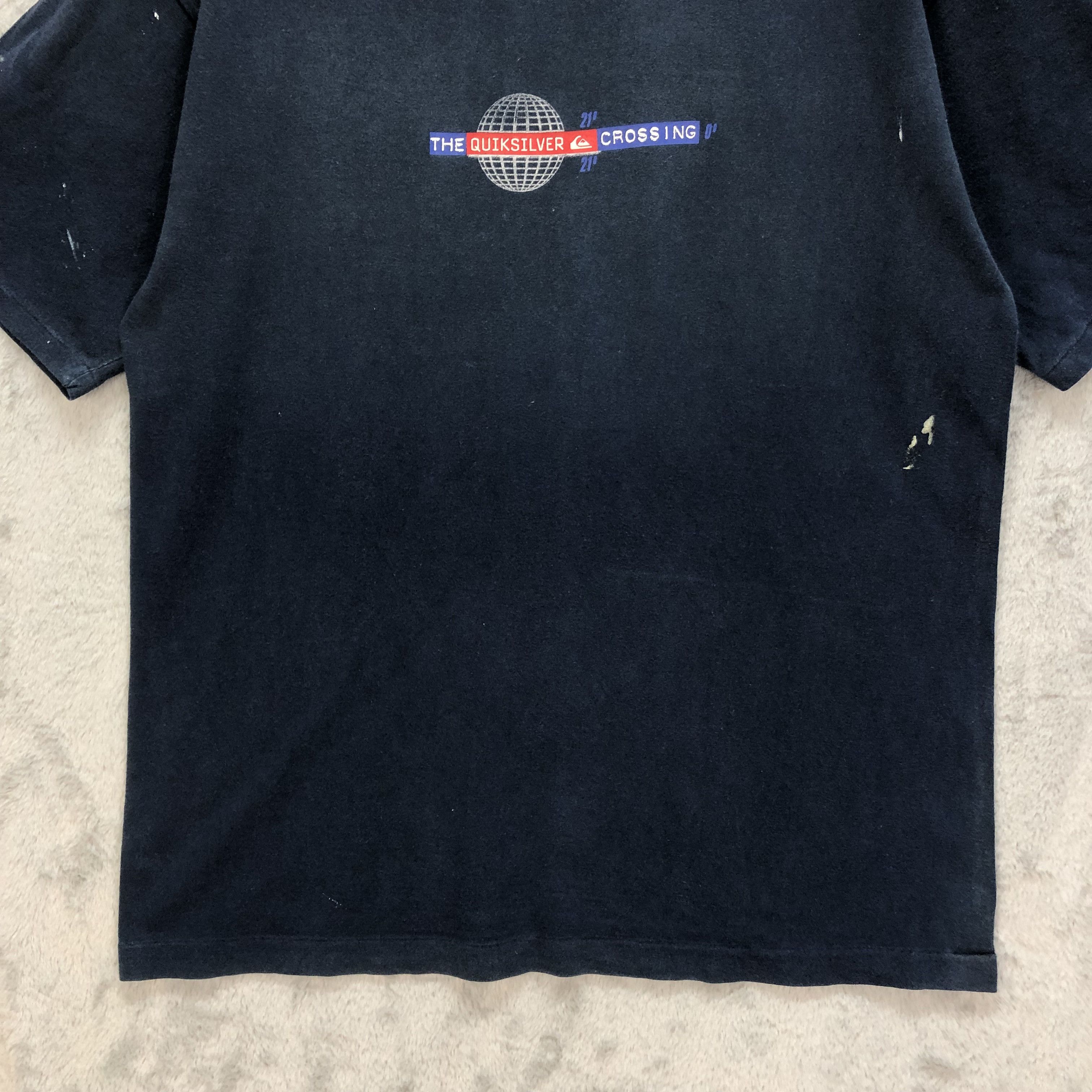 Quiksilver Vintage 90s Quiksilver Crossing Globe T Shirts #6166-51 Size US L / EU 52-54 / 3 - 5 Thumbnail
