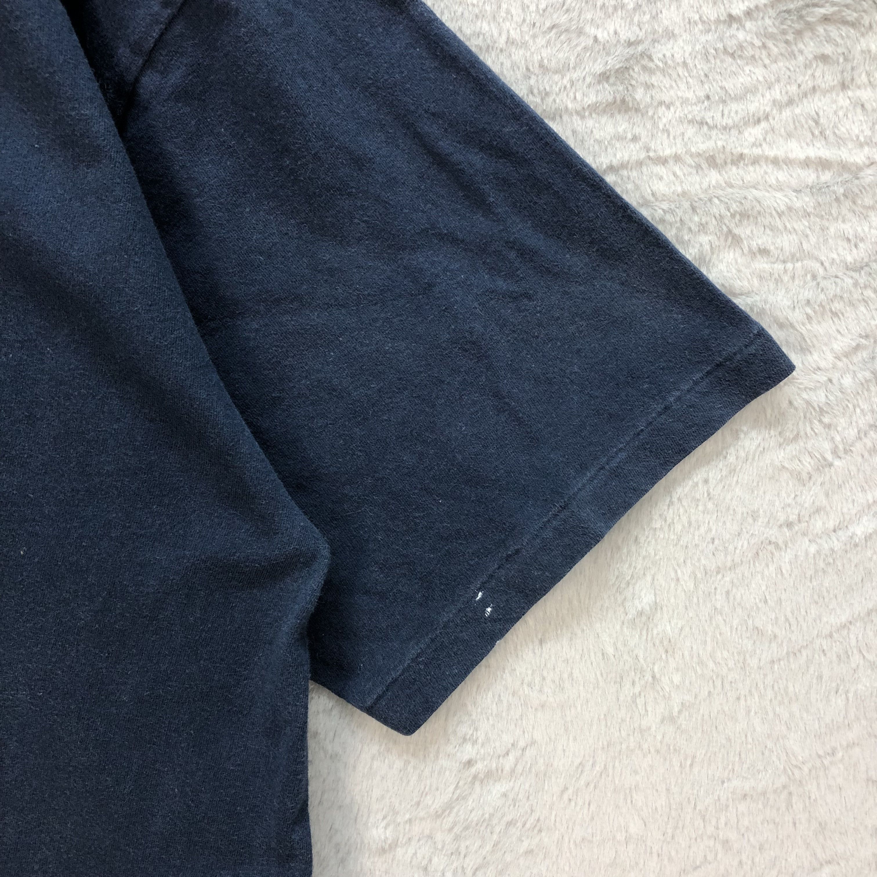 Quiksilver Vintage 90s Quiksilver Crossing Globe T Shirts #6166-51 Size US L / EU 52-54 / 3 - 11 Thumbnail