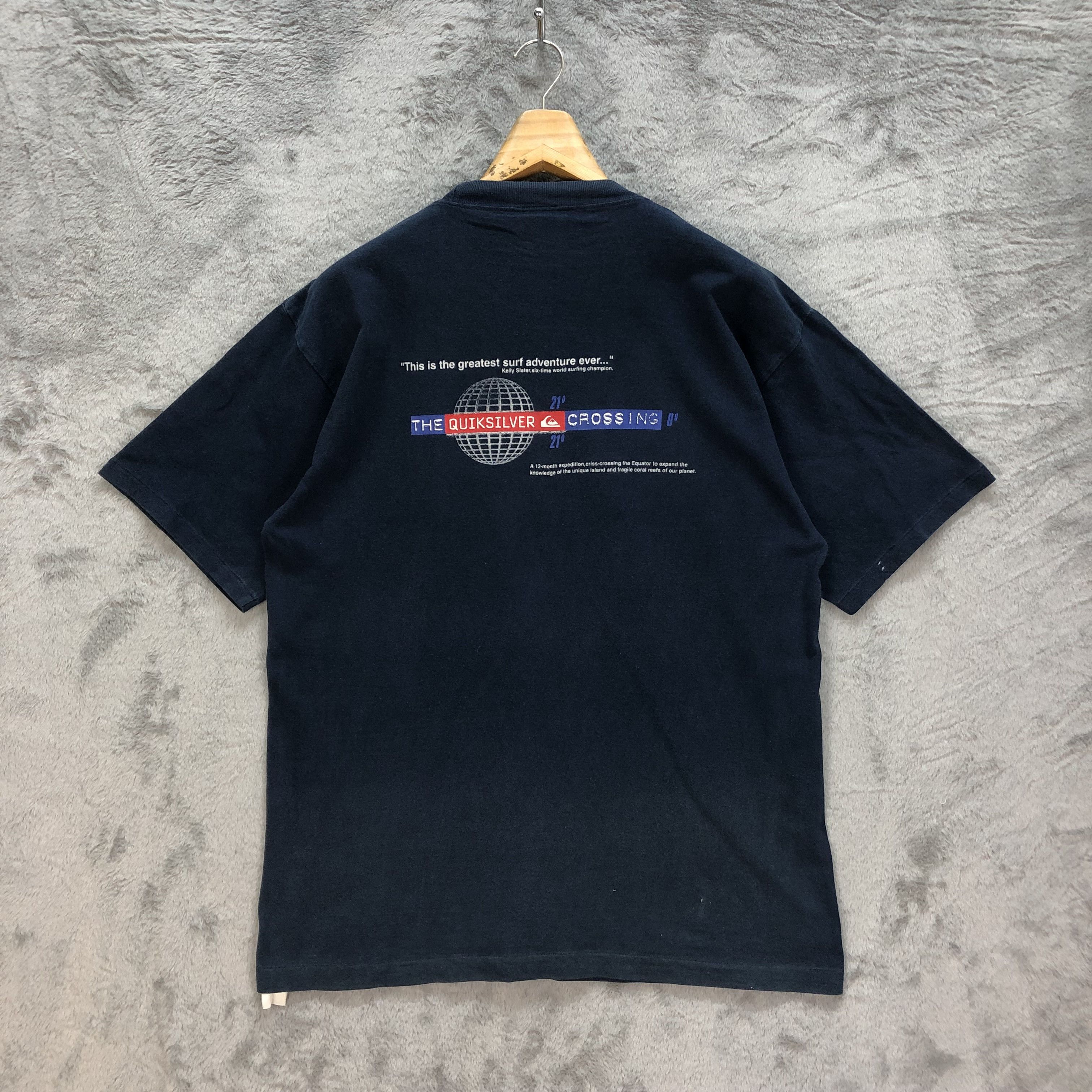 Quiksilver Vintage 90s Quiksilver Crossing Globe T Shirts #6166-51 Size US L / EU 52-54 / 3 - 9 Thumbnail