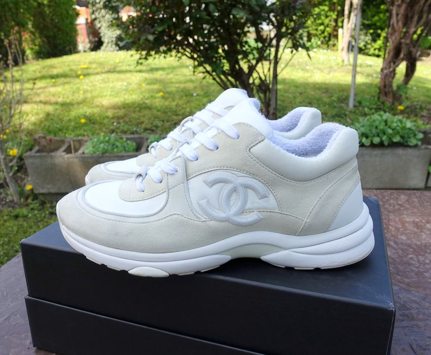 Chanel Chanel Shoes 44 low top sneaker snakers cc white