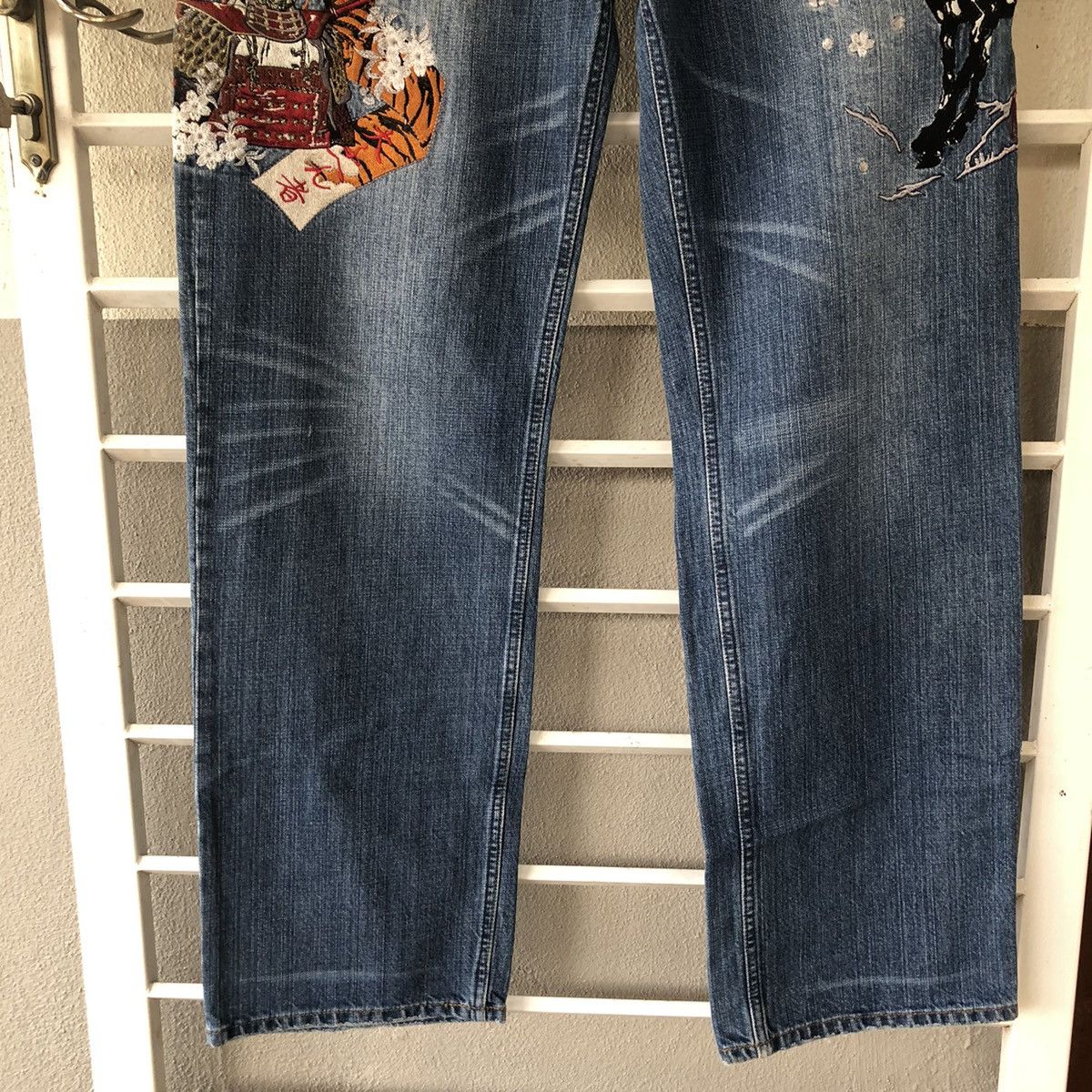 Edition Japan × Japanese Brand Kara Kuri Tamashi emrodery Japanese traditional denim Size US 38 / EU 54 - 5 Thumbnail