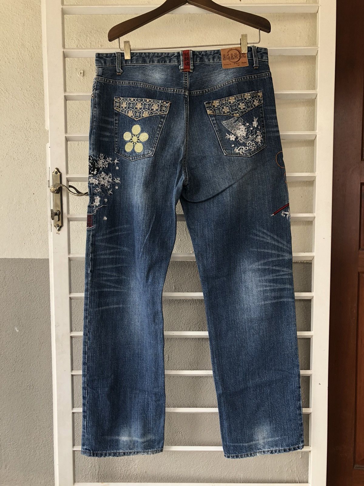 Edition Japan × Japanese Brand Kara Kuri Tamashi emrodery Japanese traditional denim Size US 38 / EU 54 - 12 Thumbnail