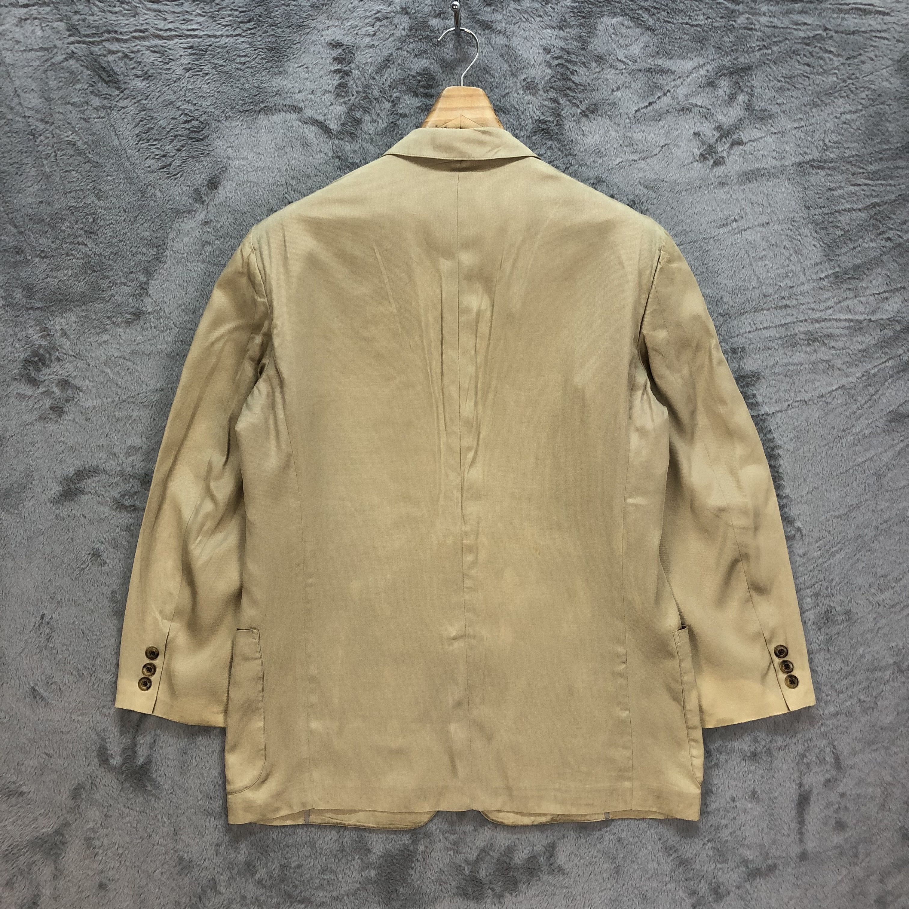 Burberry Vintage Burberry Beige Suit Jacket / Blazer #6185-52 Size US M / EU 48-50 / 2 - 13 Thumbnail