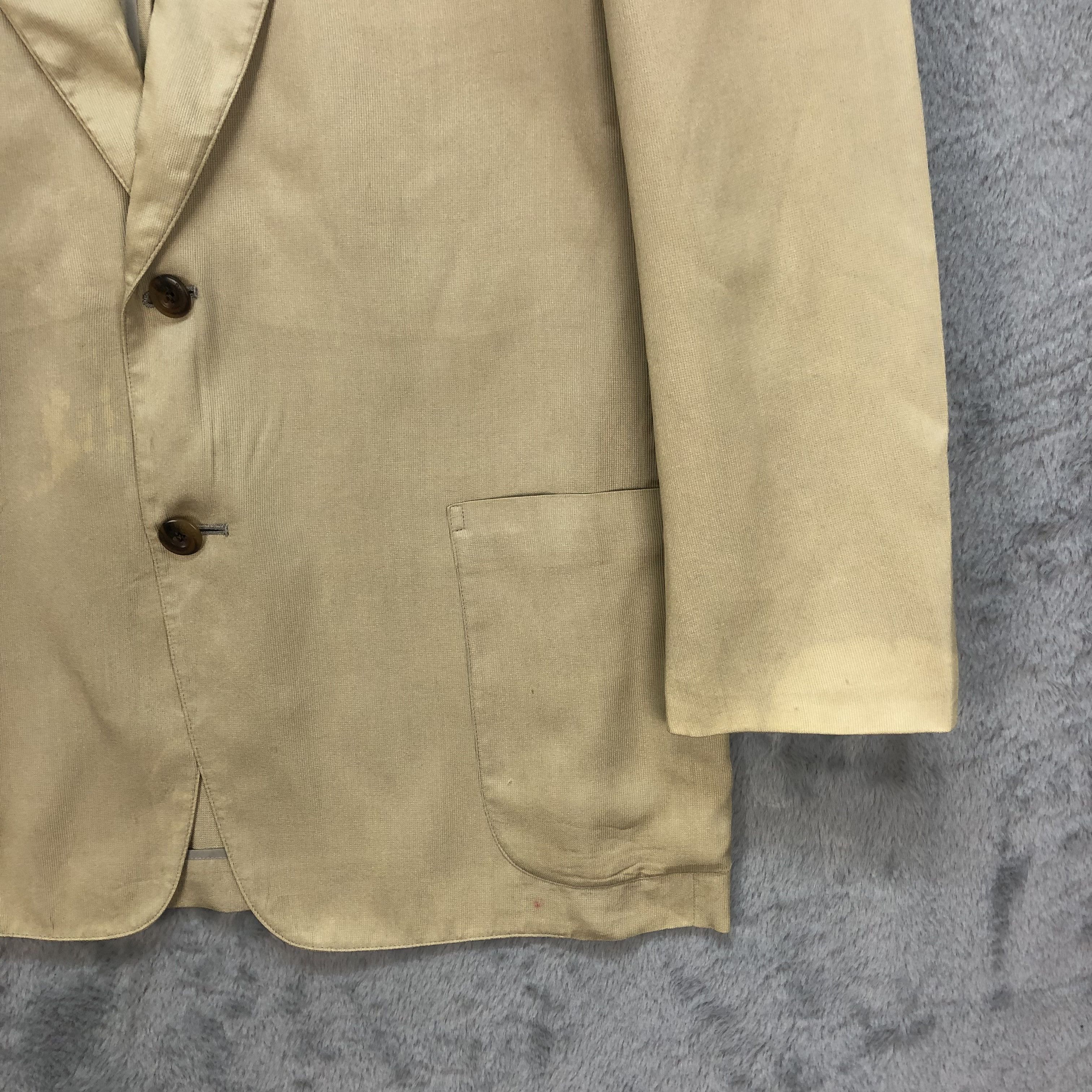 Burberry Vintage Burberry Beige Suit Jacket / Blazer #6185-52 Size US M / EU 48-50 / 2 - 7 Thumbnail