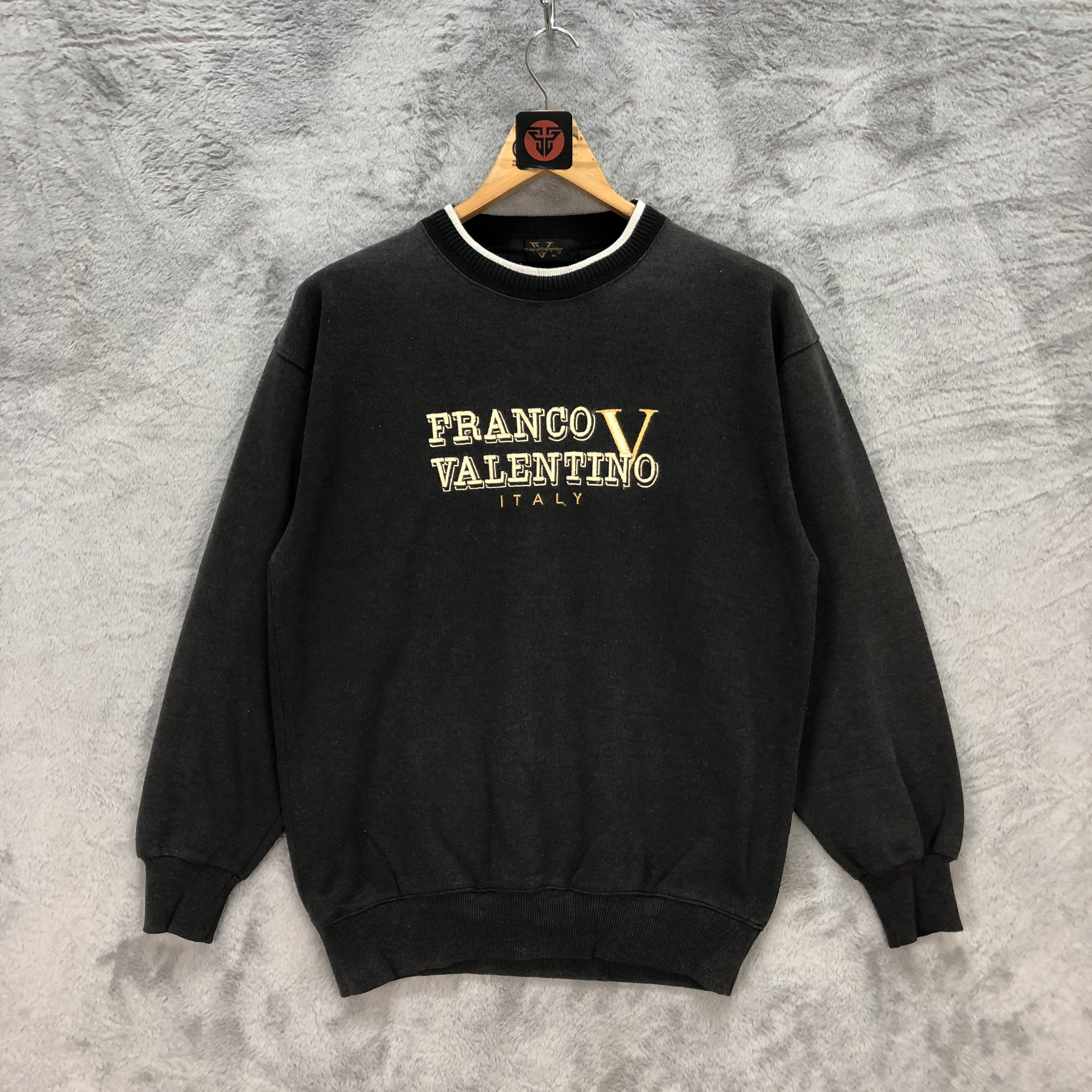 image of Italian Designers x Vintage Franco Valentino Italy Big Logo Sweatshirts 6157-50 in Black (Size Medi