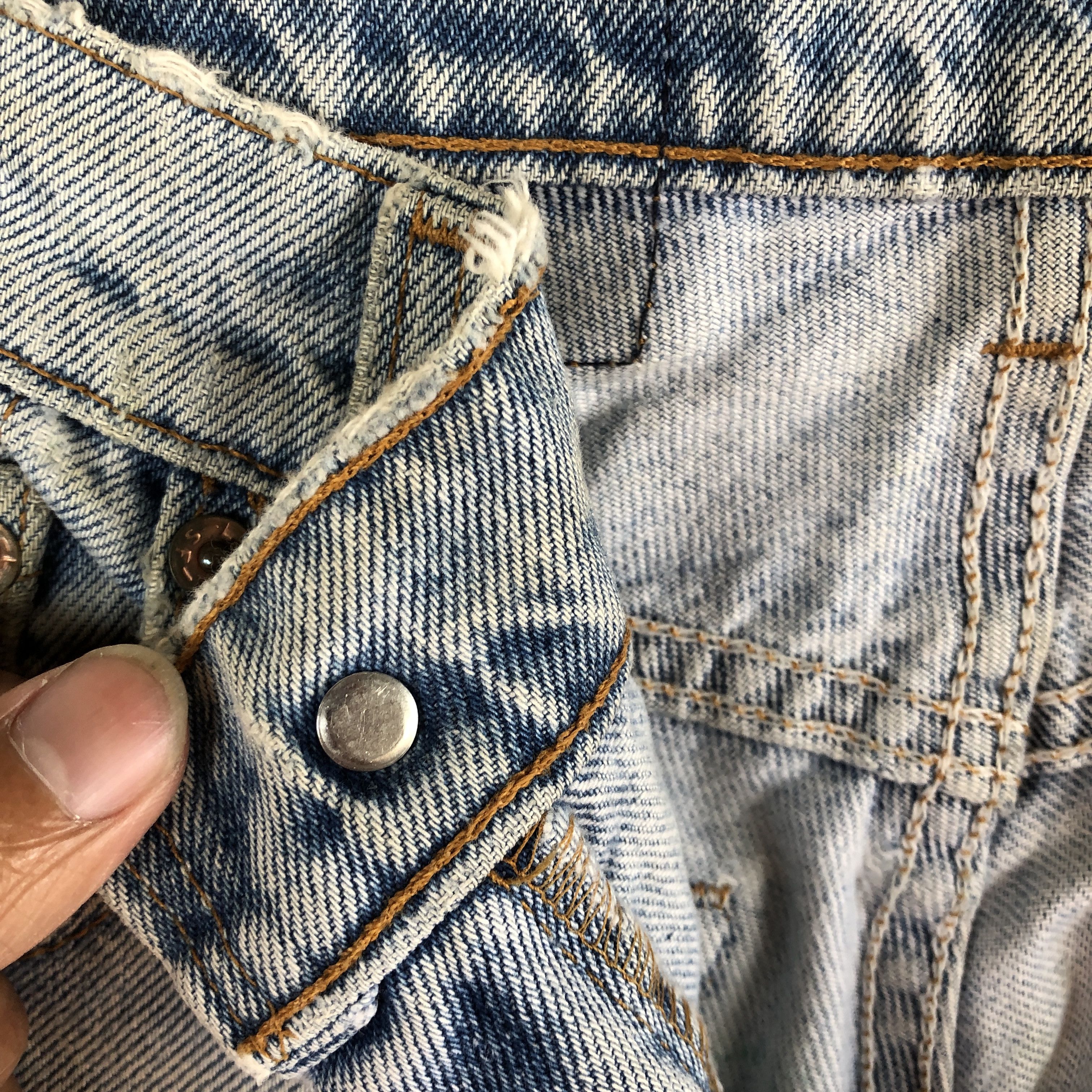 Levi's × Vintage Vintage Distressed 90s Levi's 550 Sun Faded Jeans Denim Size 26" / US 2 / IT 38 - 7 Thumbnail