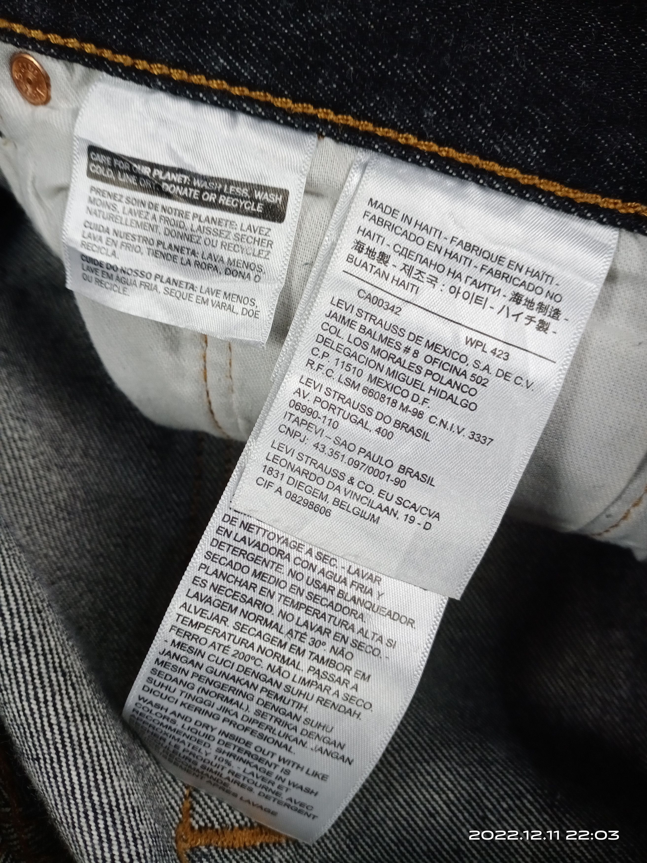 Levi's 💥RARE💥Levis 501 Dark Black Wash Bleach Denim Jeans Size US 40 / EU 56 - 10 Thumbnail