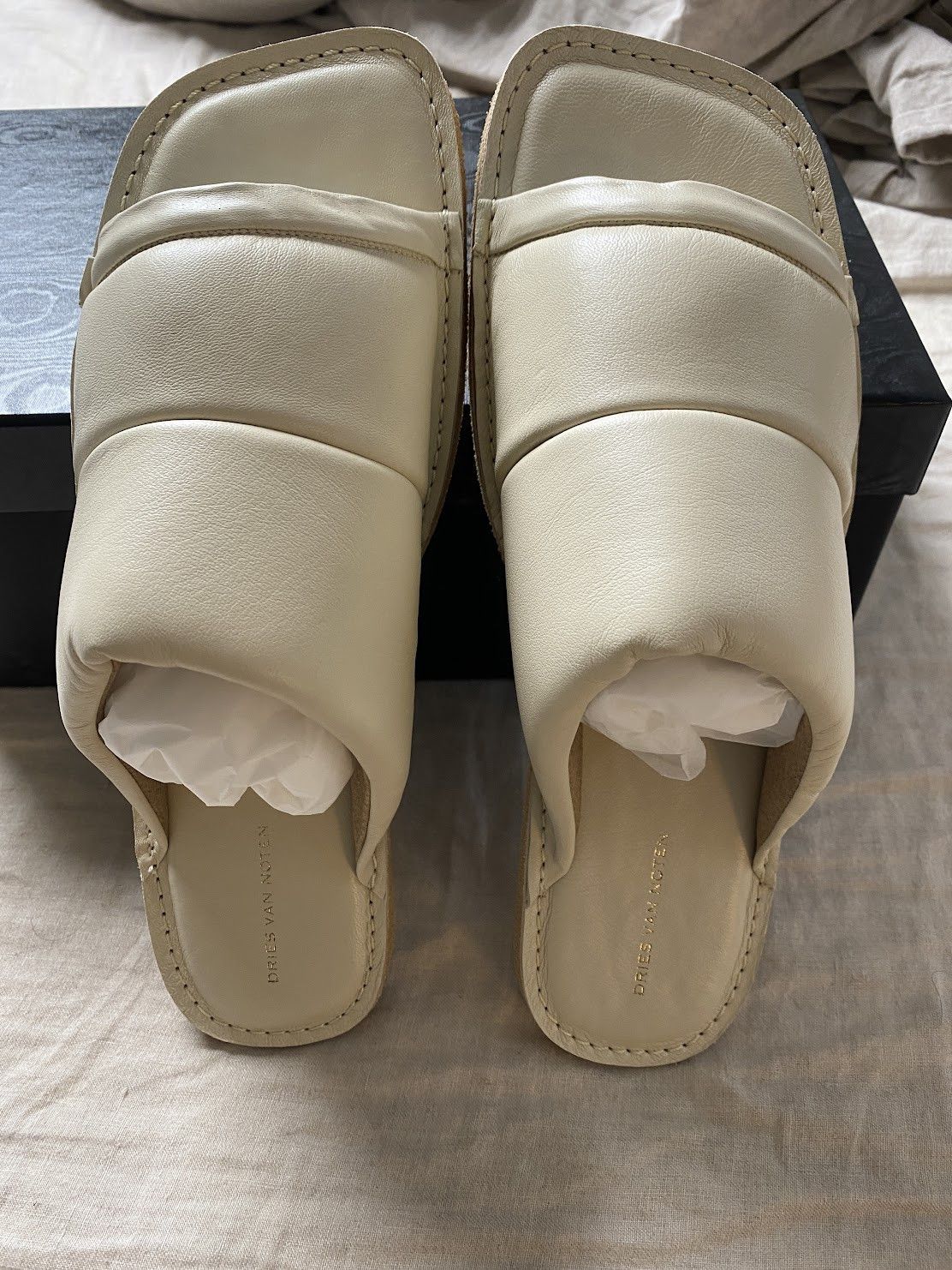 Dries Van Noten Dries Van Noten Leather Slides Ivory White FLAT MULES Size US 10 / EU 43 - 1 Thumbnail