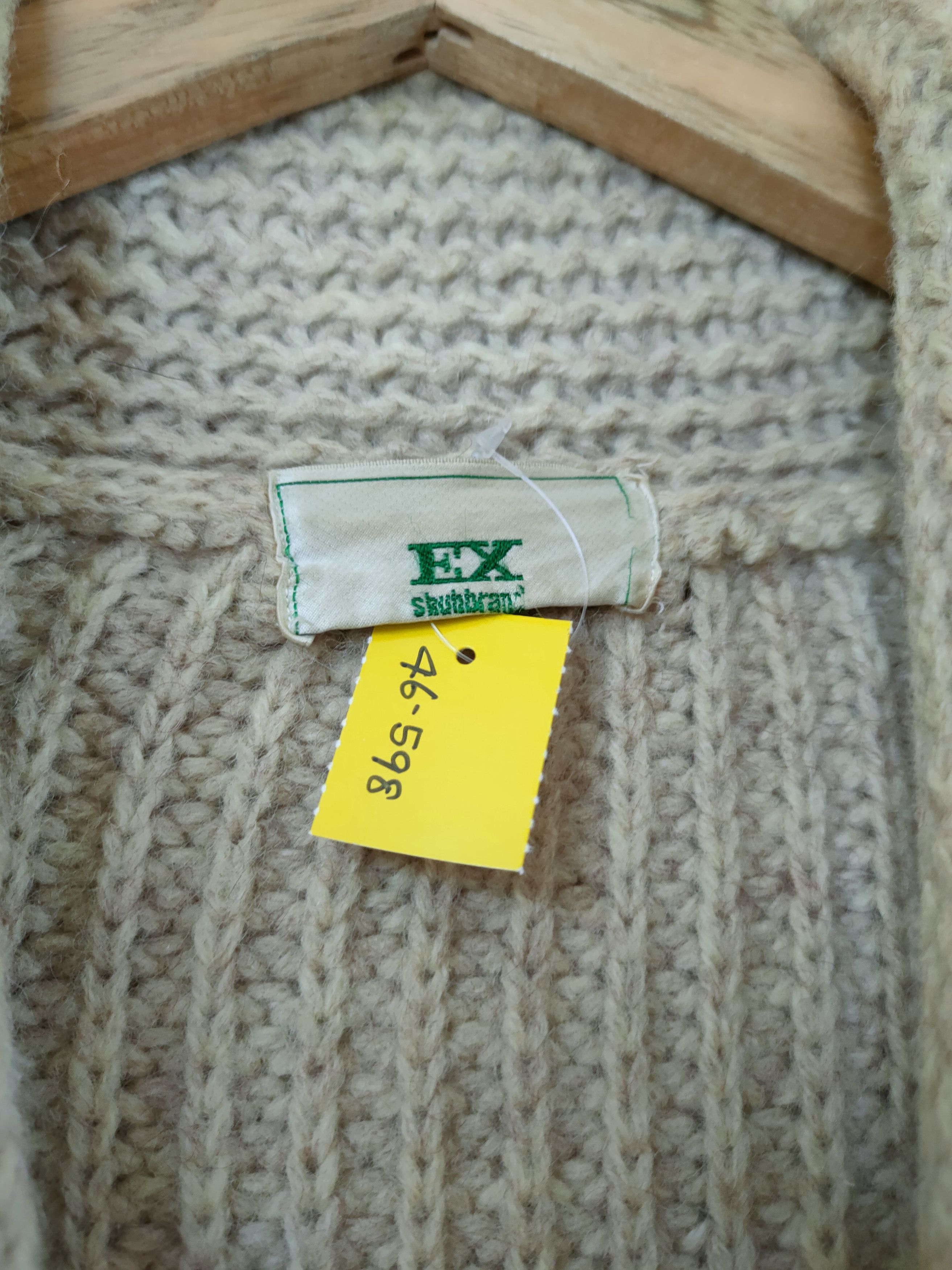 Aran Isles Knitwear × Handmade × Japanese Brand EX Shubbron aran isle cable knitwear cardigan japan #46-598 Size US M / EU 48-50 / 2 - 5 Thumbnail
