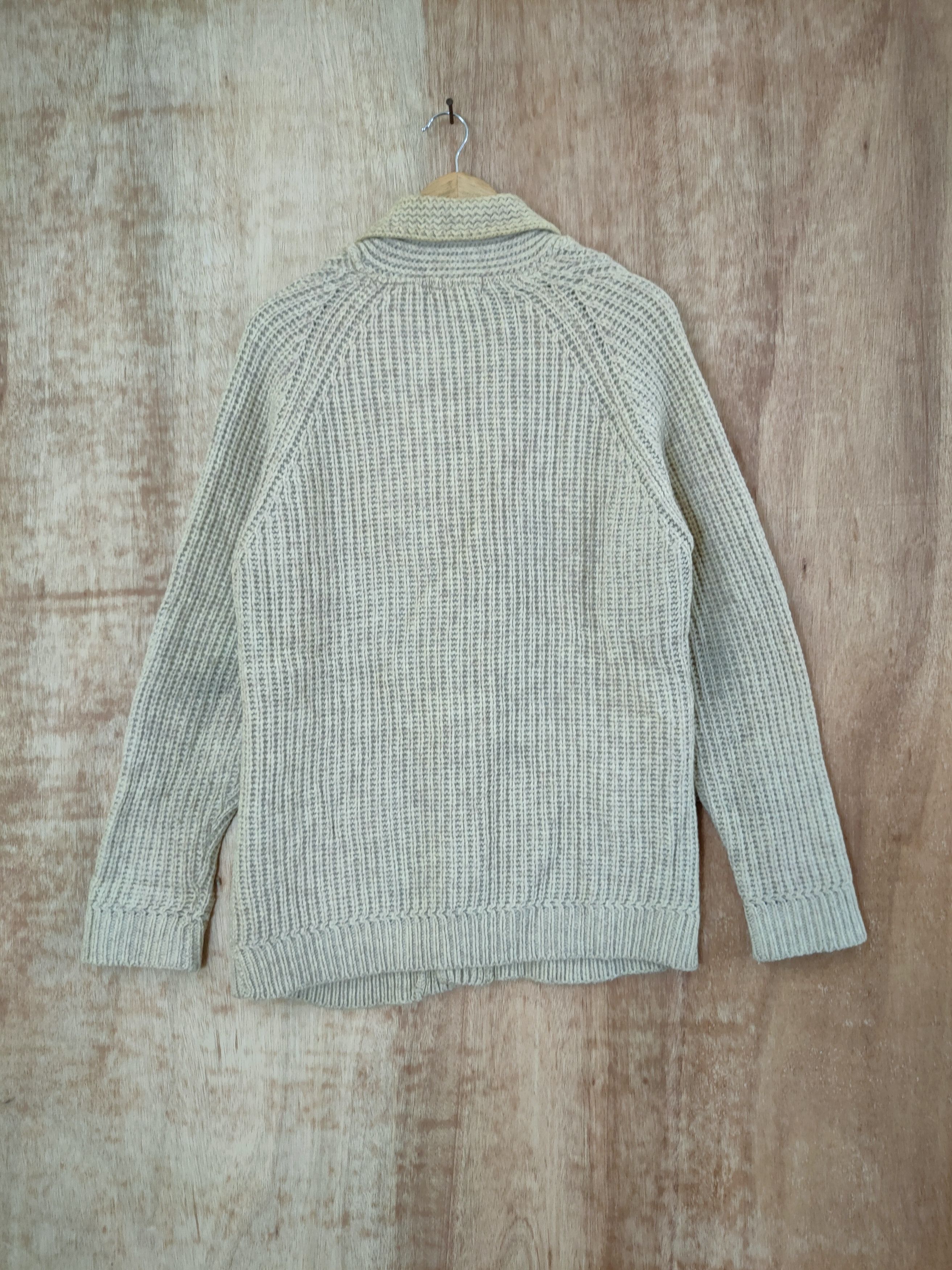 Aran Isles Knitwear × Handmade × Japanese Brand EX Shubbron aran isle cable knitwear cardigan japan #46-598 Size US M / EU 48-50 / 2 - 9 Thumbnail