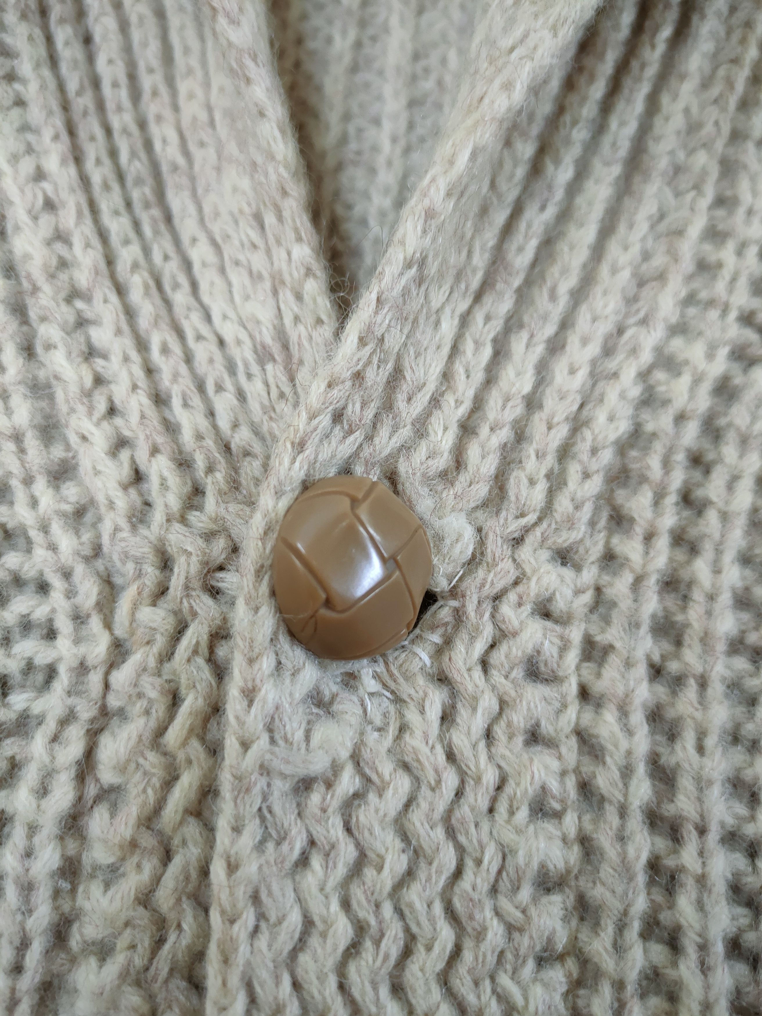 Aran Isles Knitwear × Handmade × Japanese Brand EX Shubbron aran isle cable knitwear cardigan japan #46-598 Size US M / EU 48-50 / 2 - 8 Thumbnail