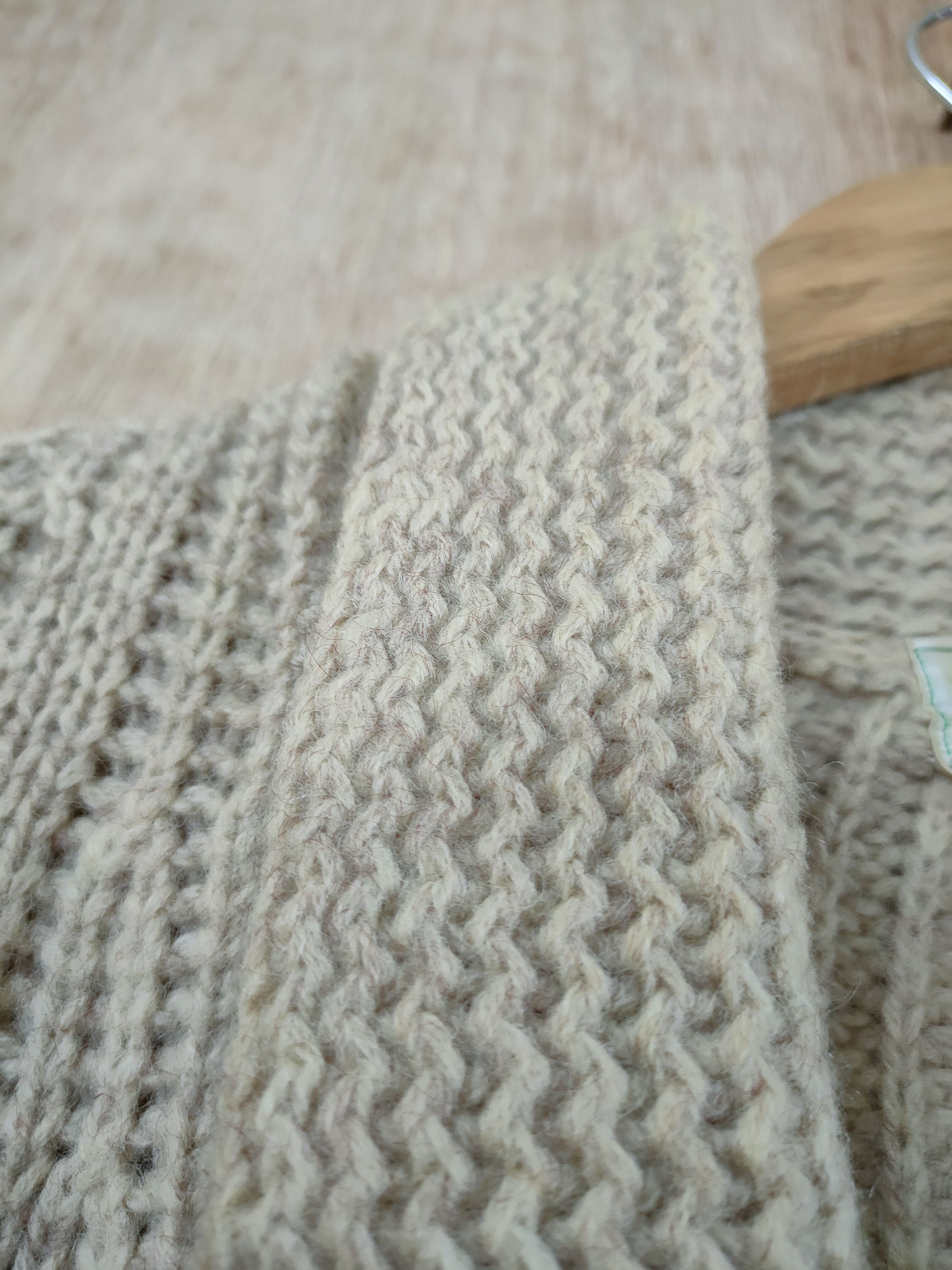 Aran Isles Knitwear × Handmade × Japanese Brand EX Shubbron aran isle cable knitwear cardigan japan #46-598 Size US M / EU 48-50 / 2 - 6 Thumbnail