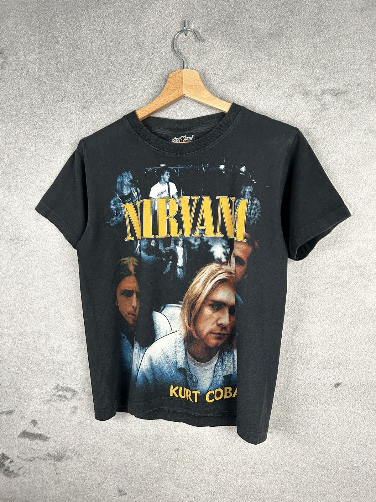 Band Tees × Vintage Vintage Nirvana Kurt Cobain Rock Band Tee Graphic Grunge Size US S / EU 44-46 / 1 - 2 Thumbnail