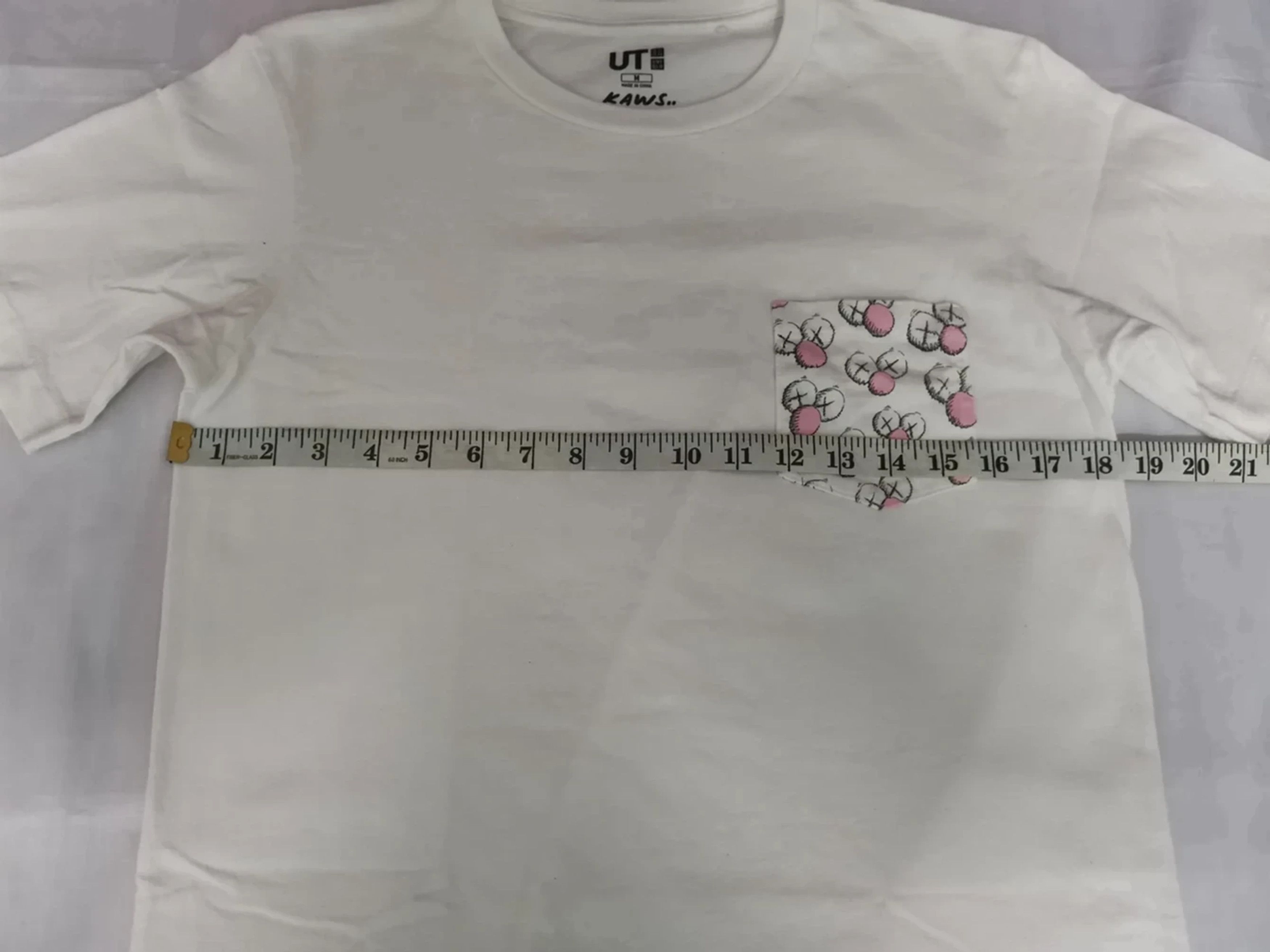 Designer Kaws Japan Brand Single Pocket OriginalFake Designer Size US M / EU 48-50 / 2 - 5 Thumbnail