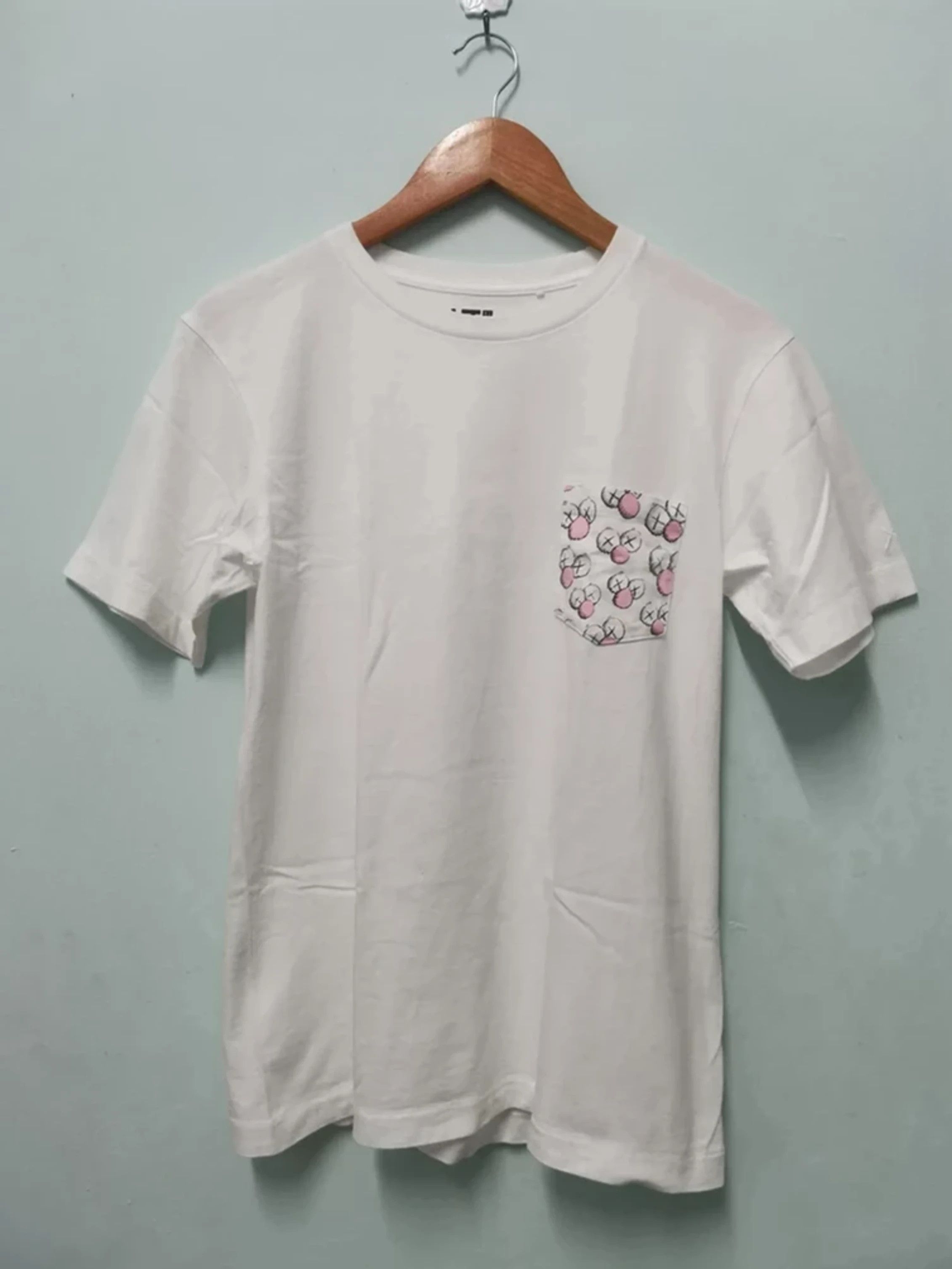 Designer Kaws Japan Brand Single Pocket OriginalFake Designer Size US M / EU 48-50 / 2 - 2 Thumbnail