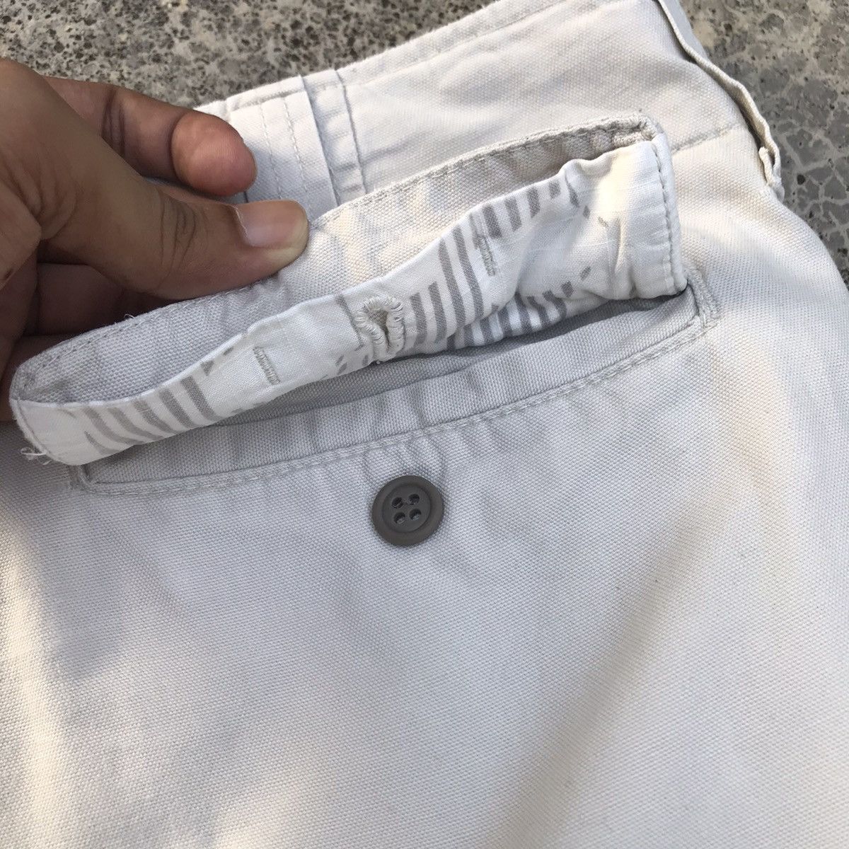 Barneys New York Vintage Barneys New York 30x31 Multi-pocket Cargo Pants Size US 30 / EU 46 - 14 Thumbnail