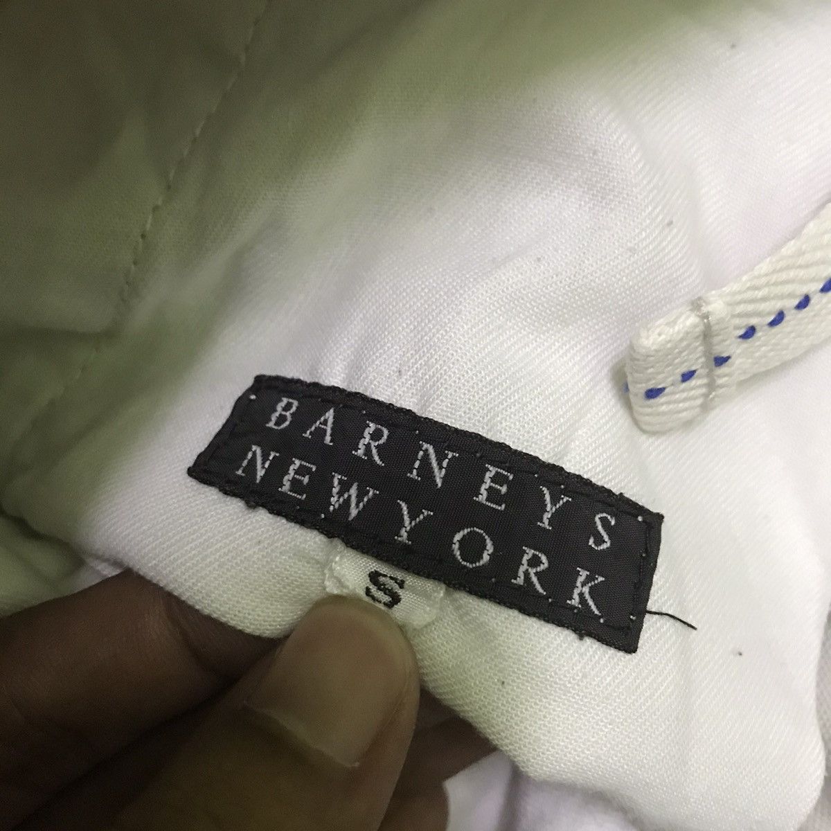 Barneys New York Vintage Barneys New York 30x31 Multi-pocket Cargo Pants Size US 30 / EU 46 - 13 Thumbnail