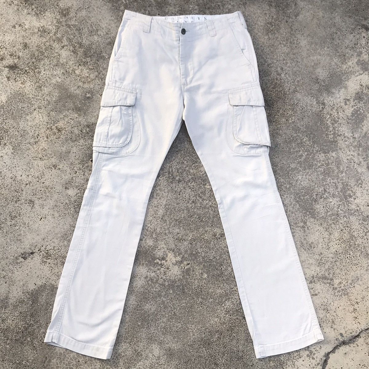 Barneys New York Vintage Barneys New York 30x31 Multi-pocket Cargo Pants Size US 30 / EU 46 - 1 Thumbnail