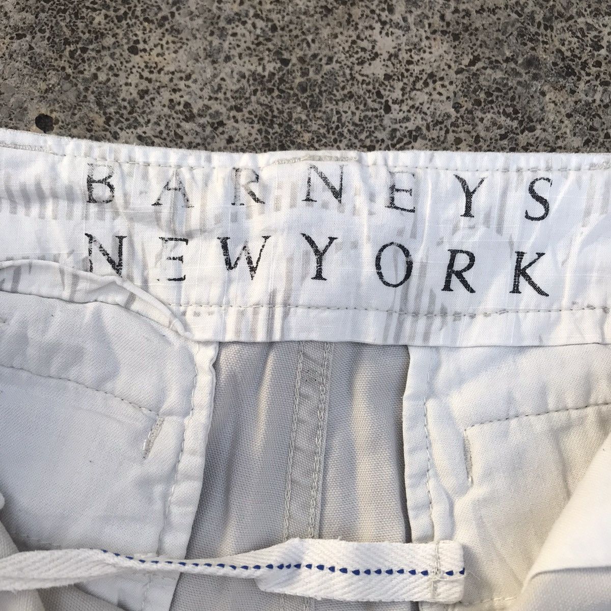 Barneys New York Vintage Barneys New York 30x31 Multi-pocket Cargo Pants Size US 30 / EU 46 - 9 Thumbnail