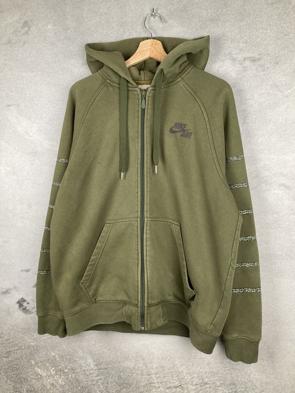 Nike Nike Air Vintage 00s Zip Hoodie Logo Swoosh Khaki Size US L / EU 52-54 / 3 - 2 Thumbnail