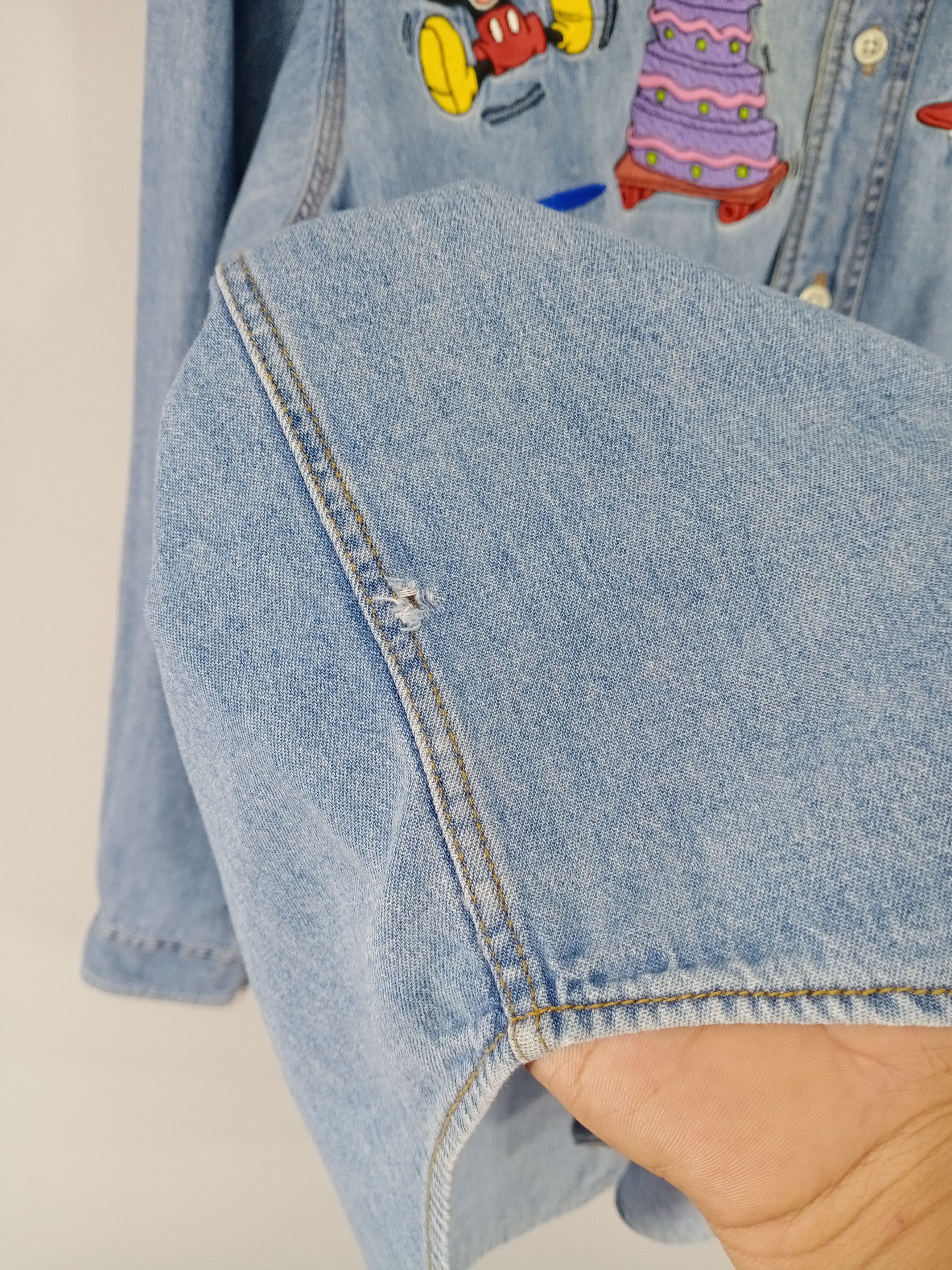 Disney 💥RARE💥Vintage 90s Disney Embroidery Button Ups Denim Shirt Size US L / EU 52-54 / 3 - 6 Thumbnail