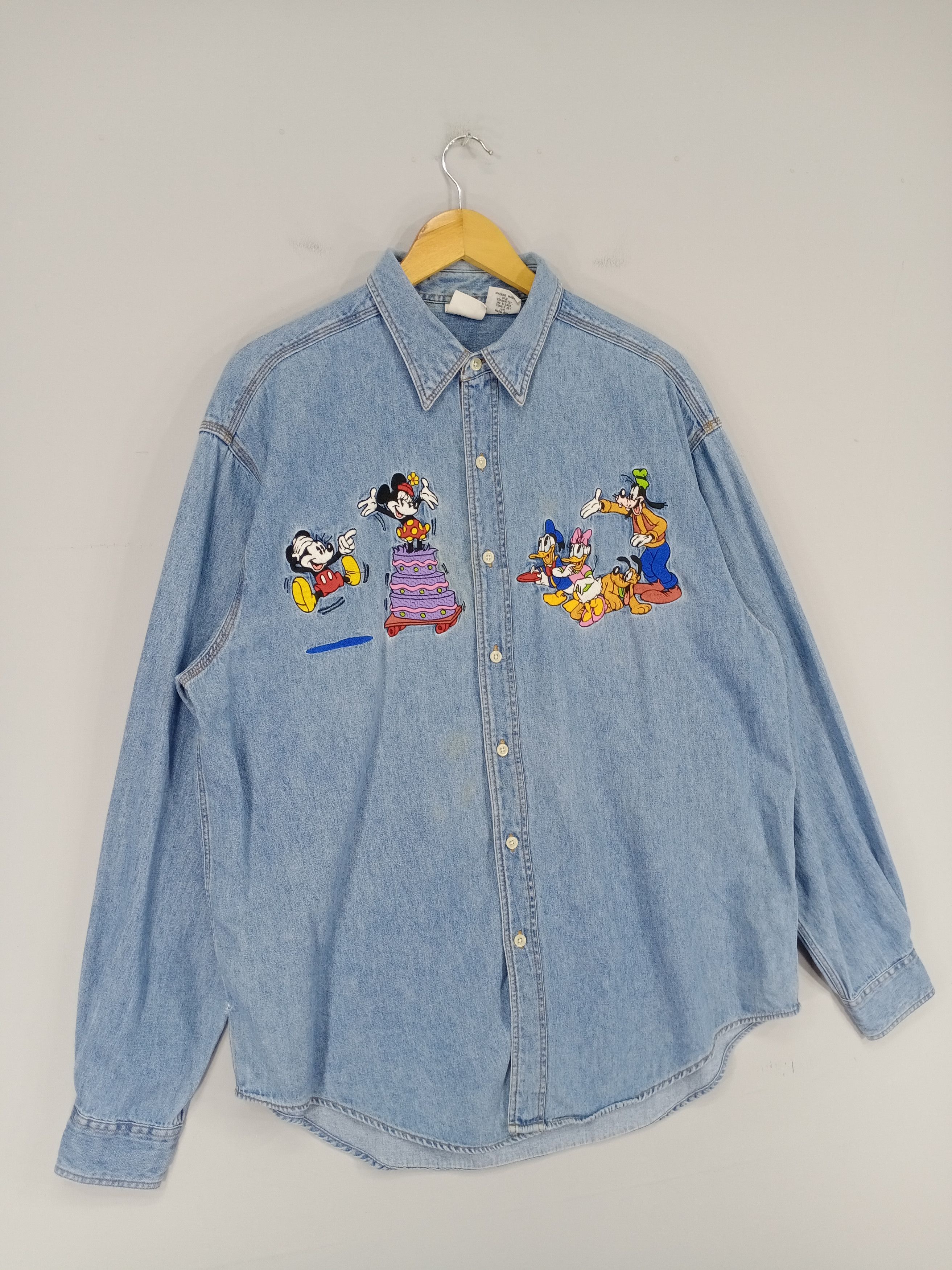 Disney 💥RARE💥Vintage 90s Disney Embroidery Button Ups Denim Shirt Size US L / EU 52-54 / 3 - 2 Thumbnail