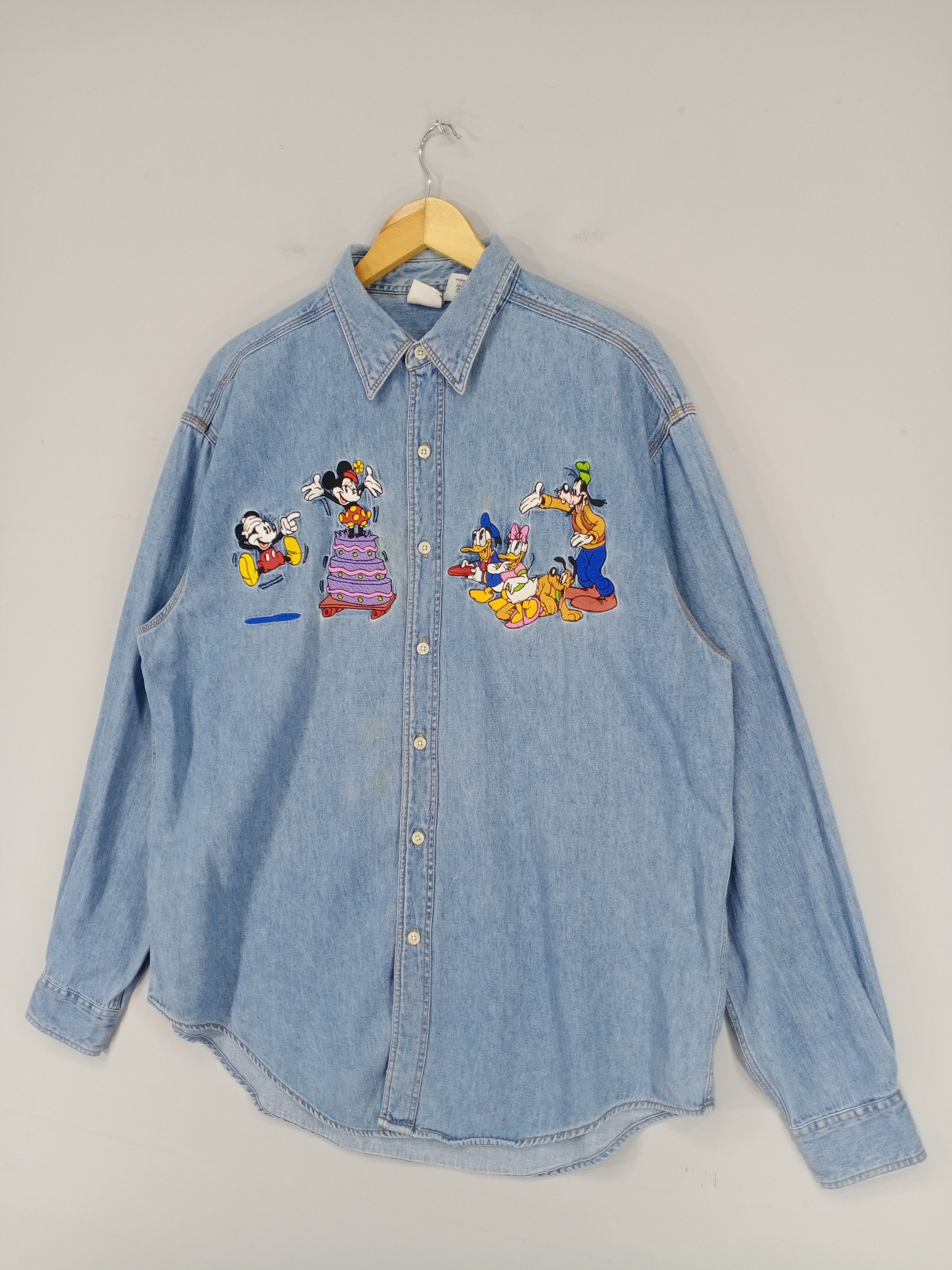 Disney 💥RARE💥Vintage 90s Disney Embroidery Button Ups Denim Shirt Size US L / EU 52-54 / 3 - 3 Thumbnail