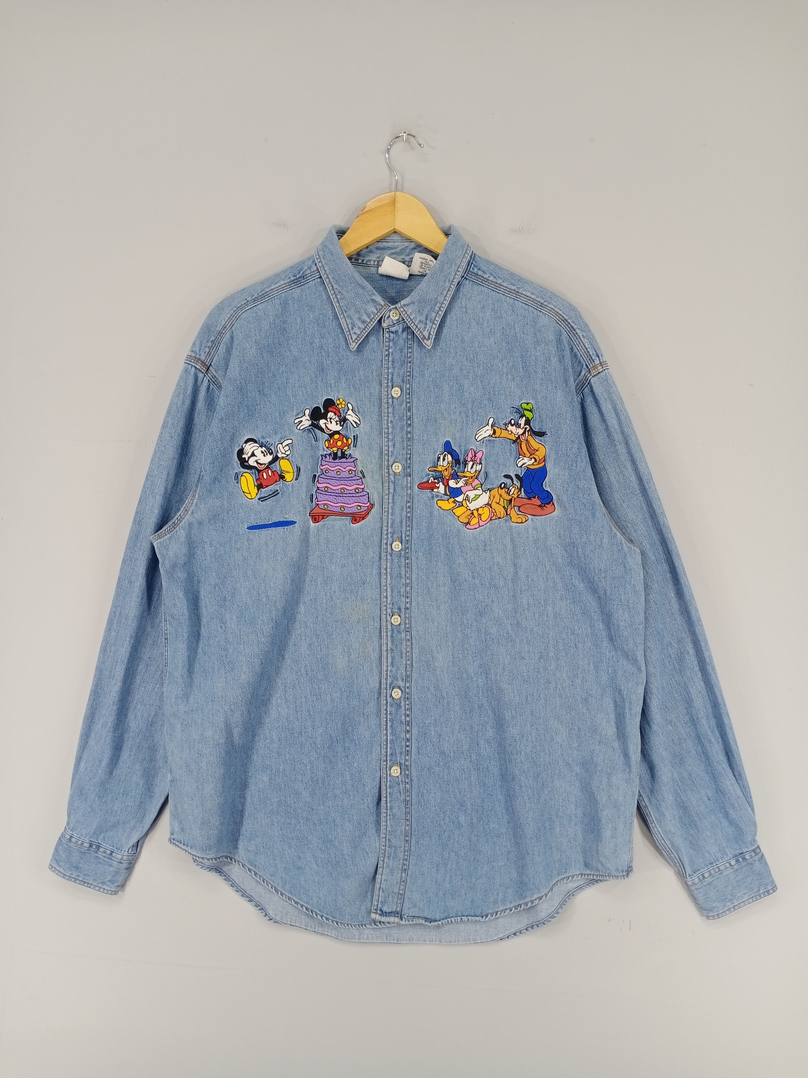 Disney 💥RARE💥Vintage 90s Disney Embroidery Button Ups Denim Shirt Size US L / EU 52-54 / 3 - 1 Thumbnail